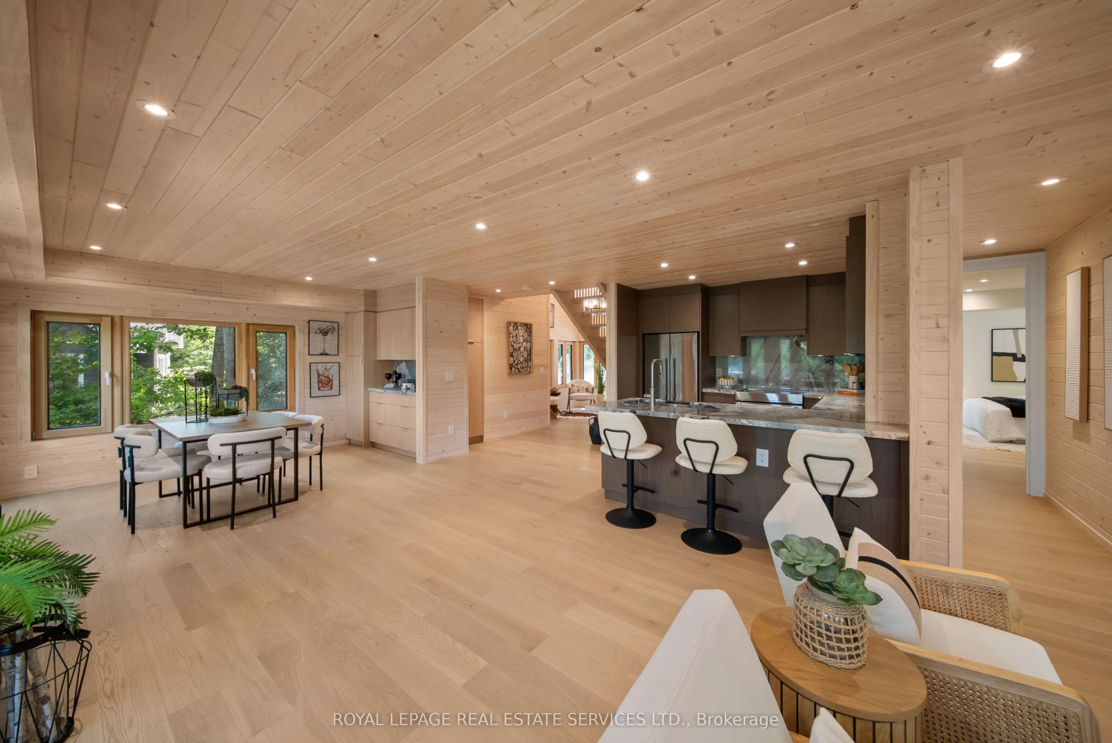 1024 Lidsley Road