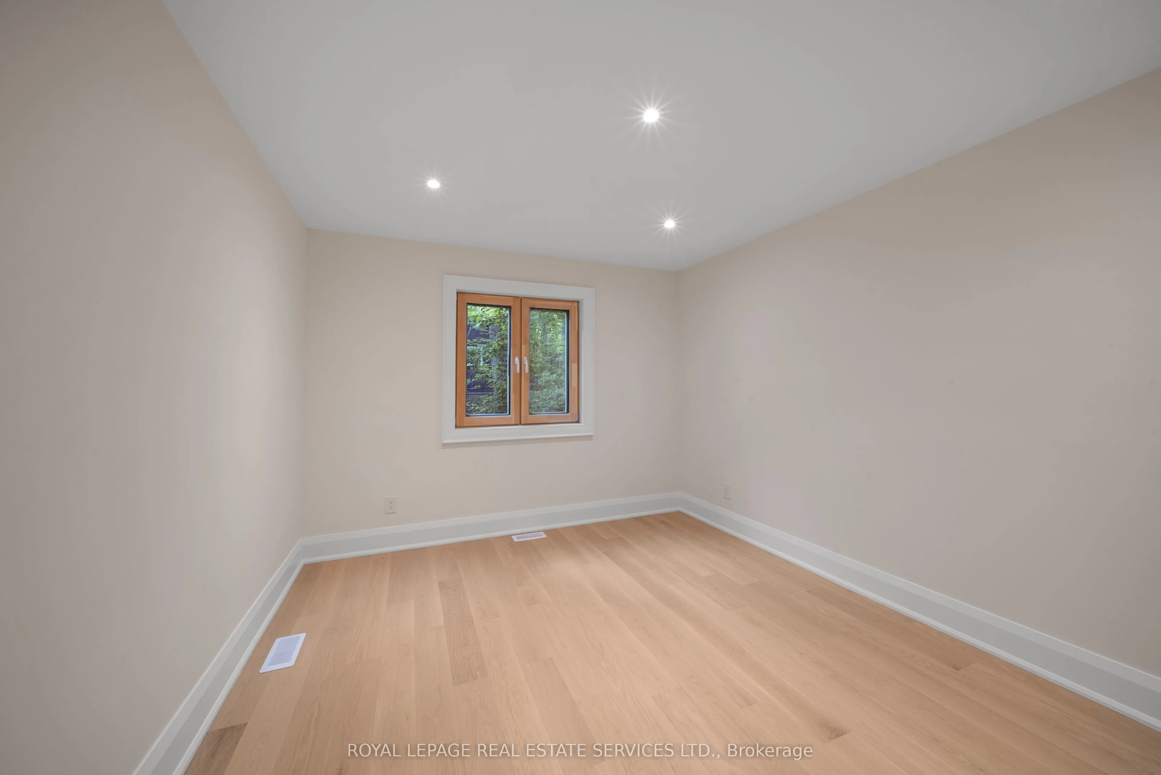 1024 Lidsley Road