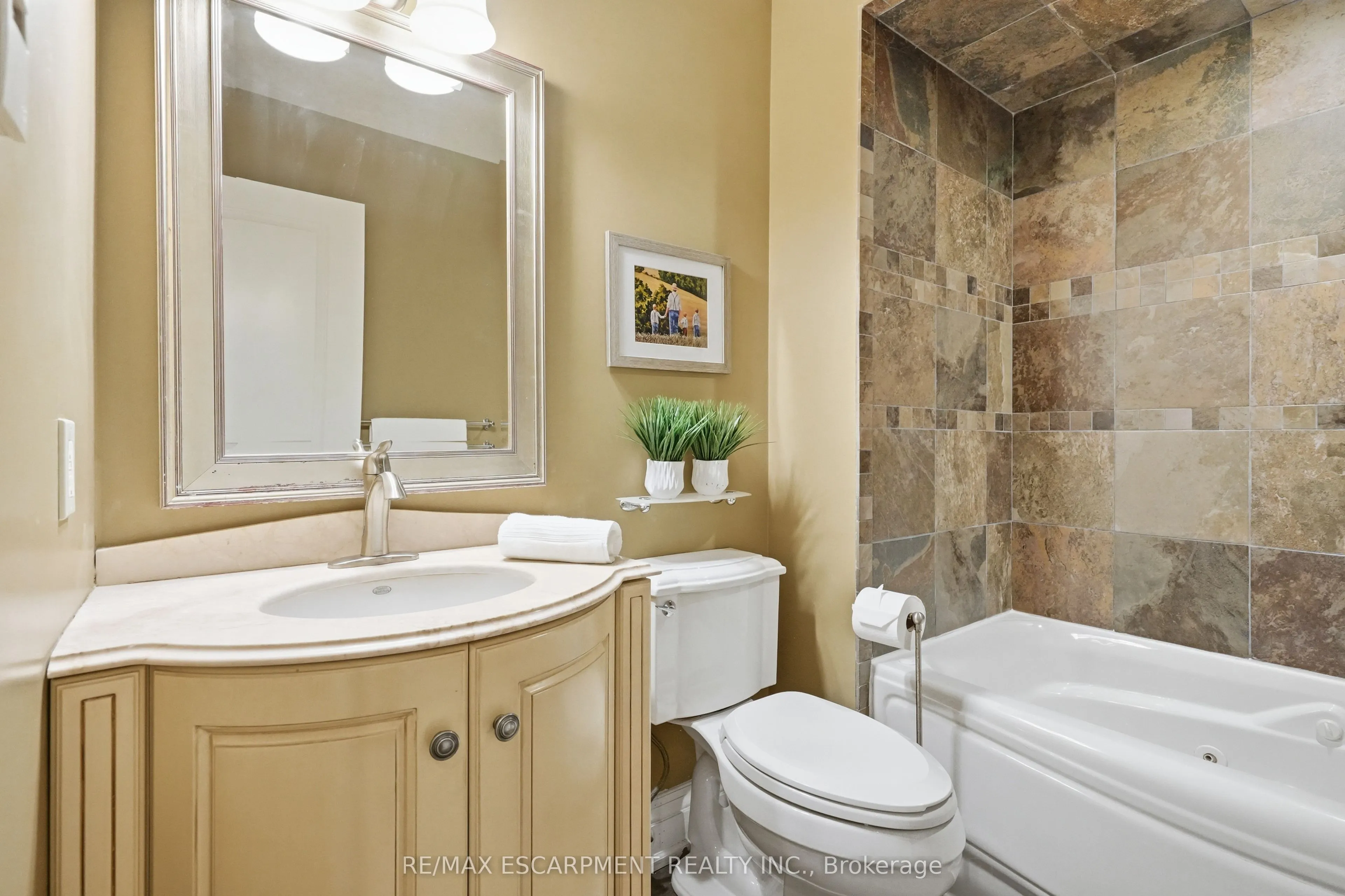 314 7th Concession Road E