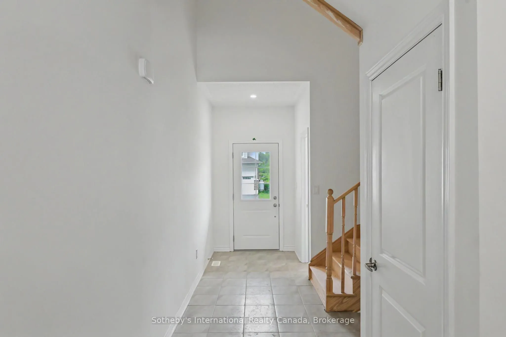 9 Hillcroft Way