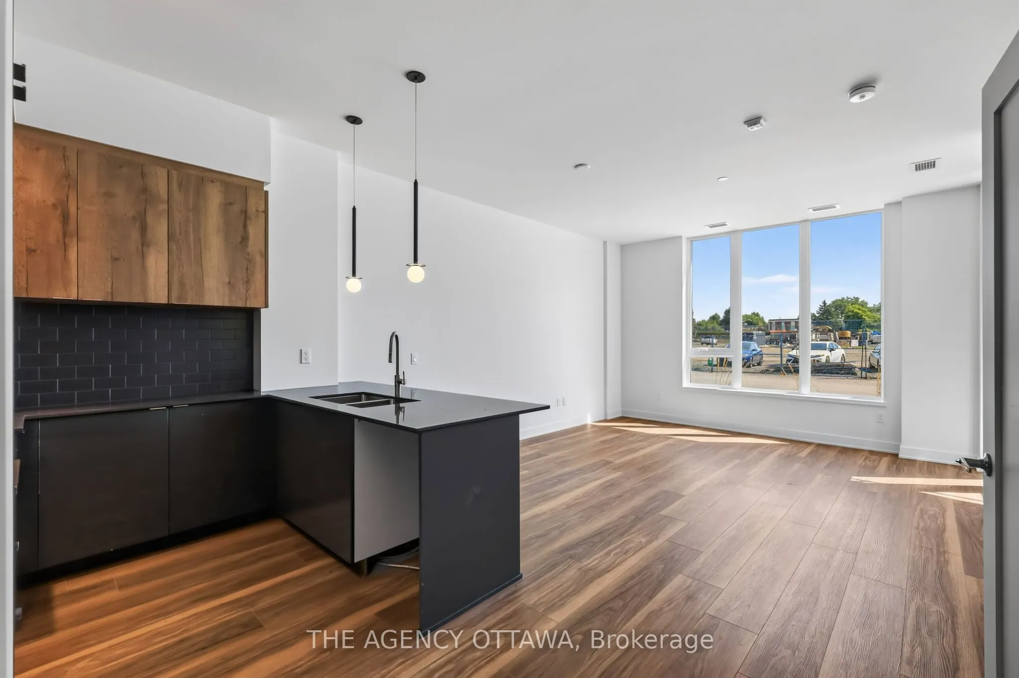 3085 Riverside Drive #103