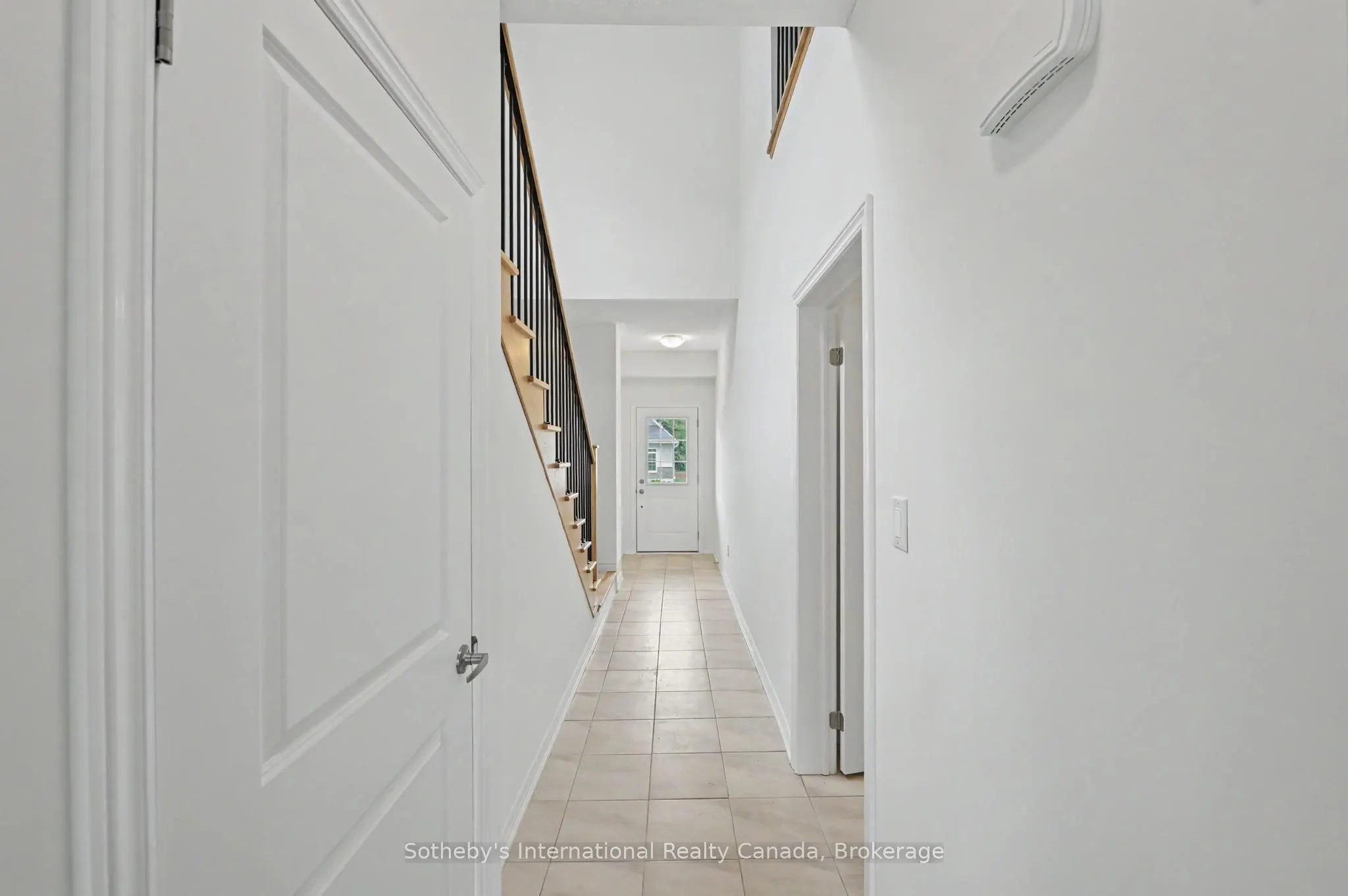 12 Hillcroft Way