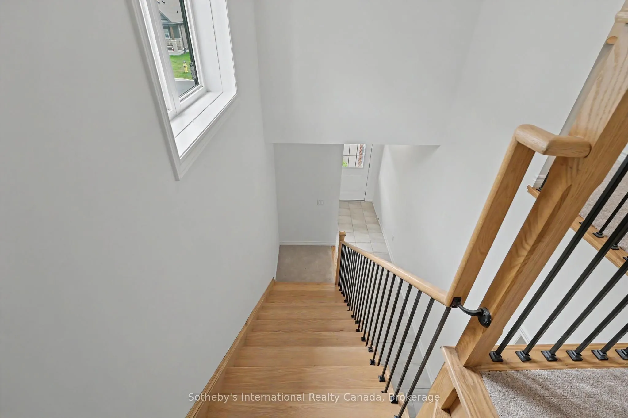 12 Hillcroft Way