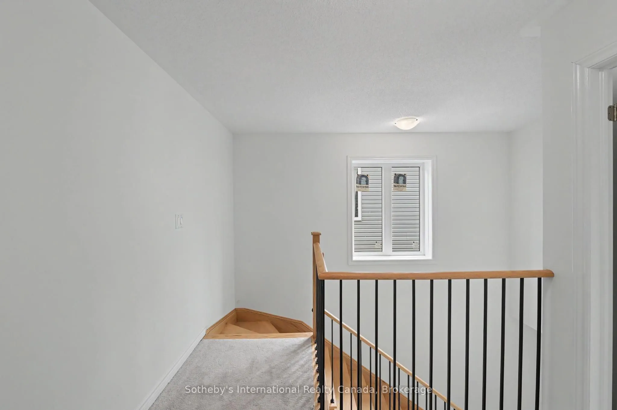 12 Hillcroft Way