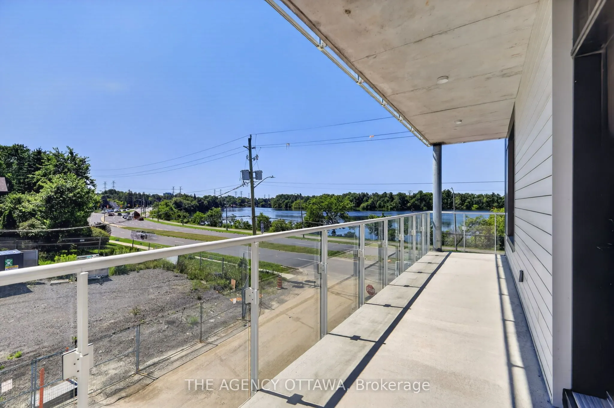 3085 Riverside Drive #204