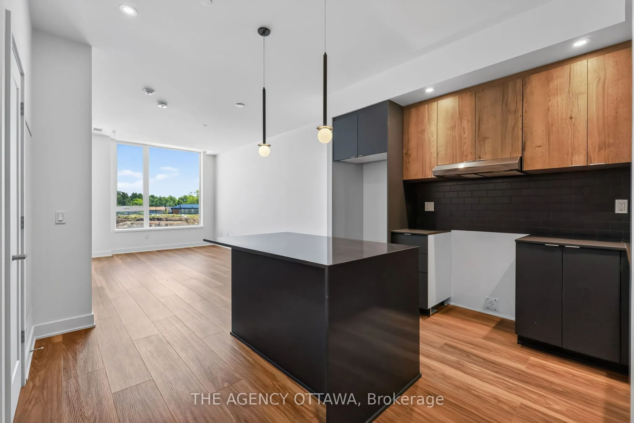 3085 Riverside Drive #302