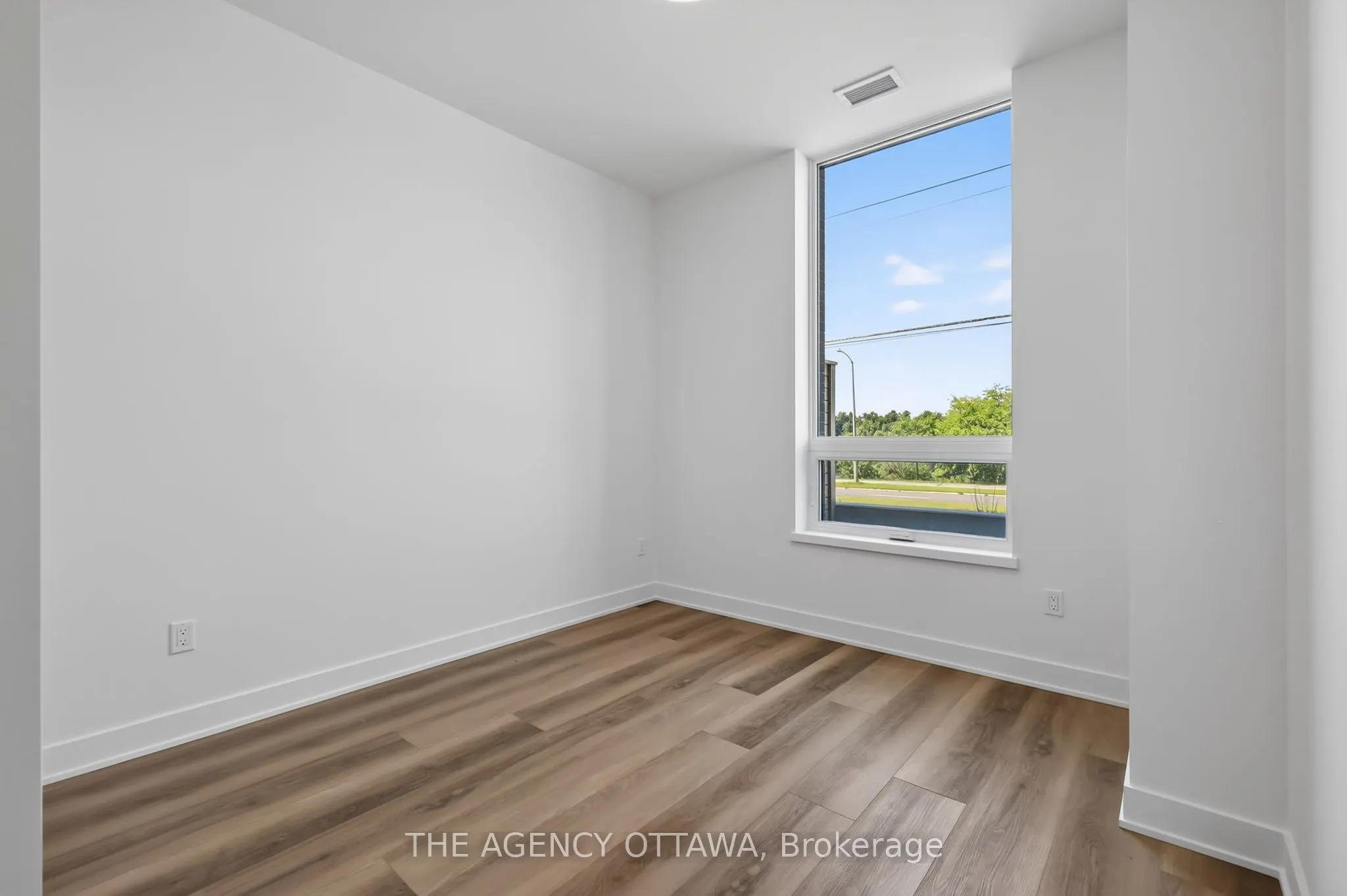 3085 Riverside Drive #105