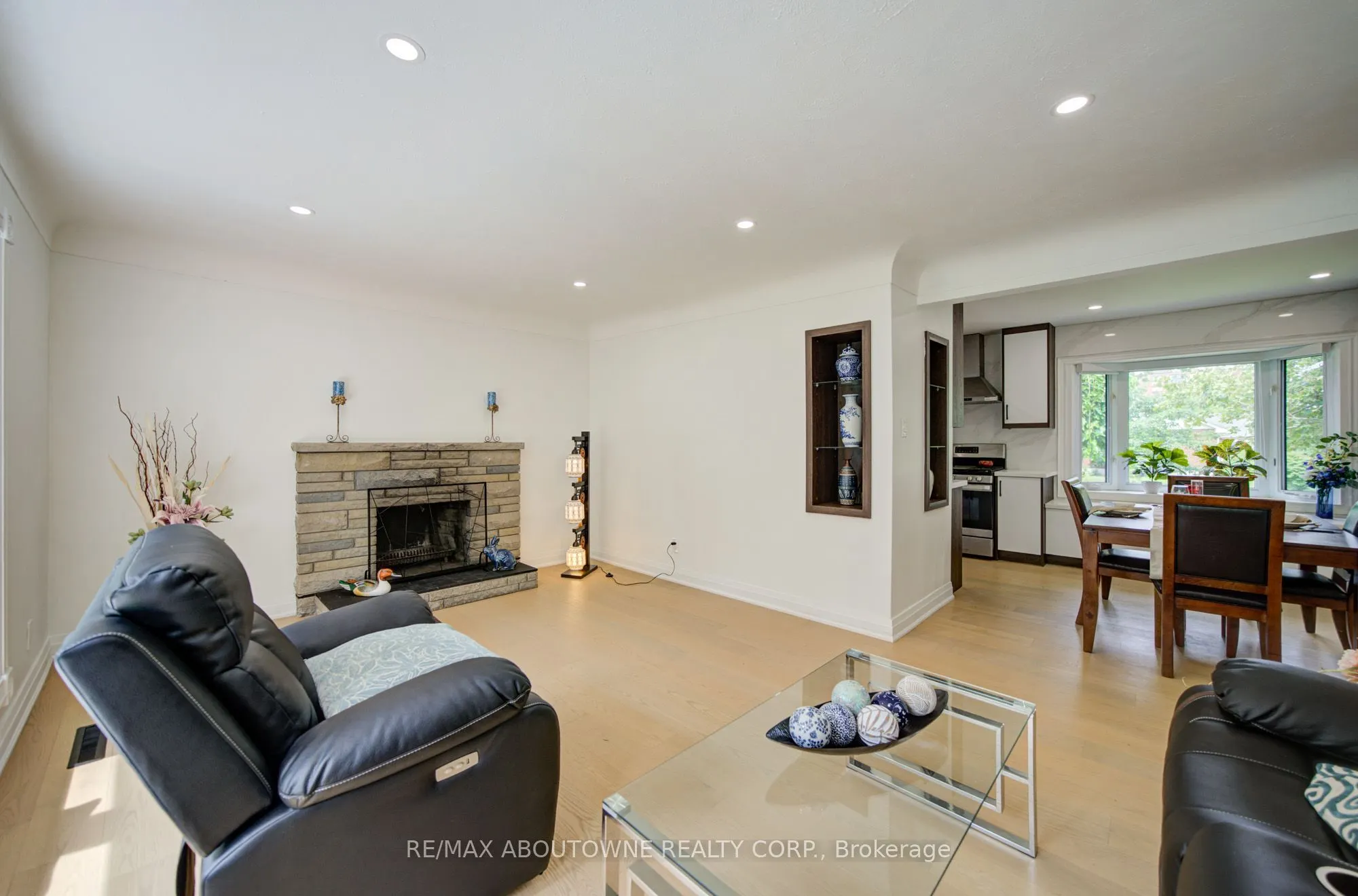 30 Dale Avenue