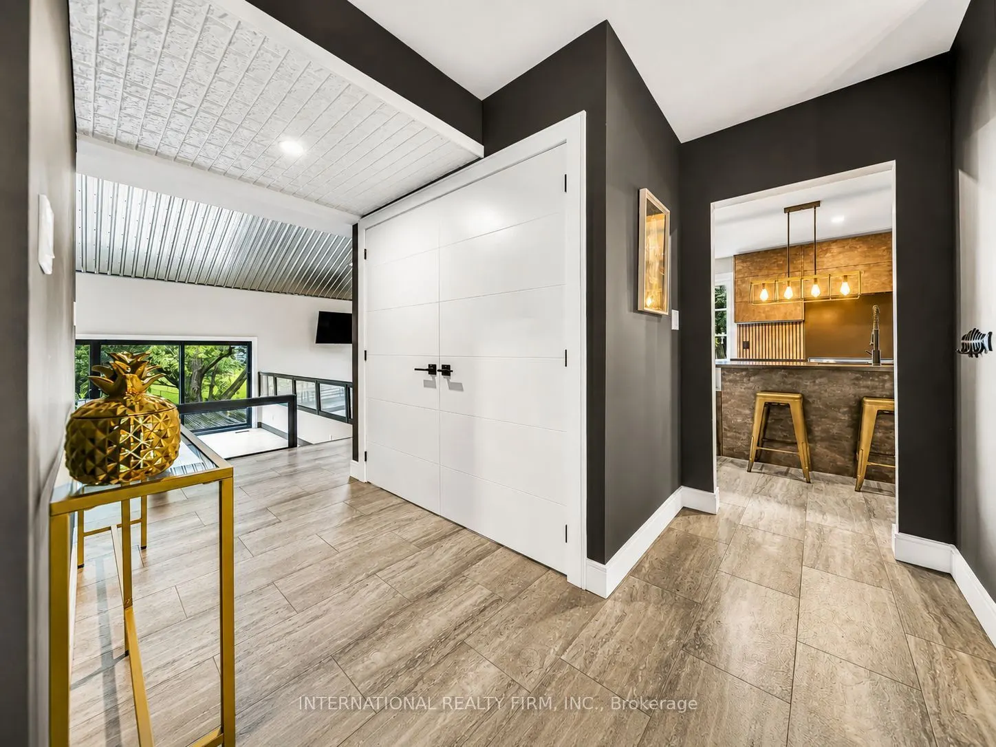 5 Firelane 14b Road