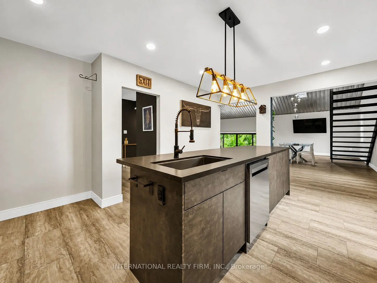 5 Firelane 14b Road