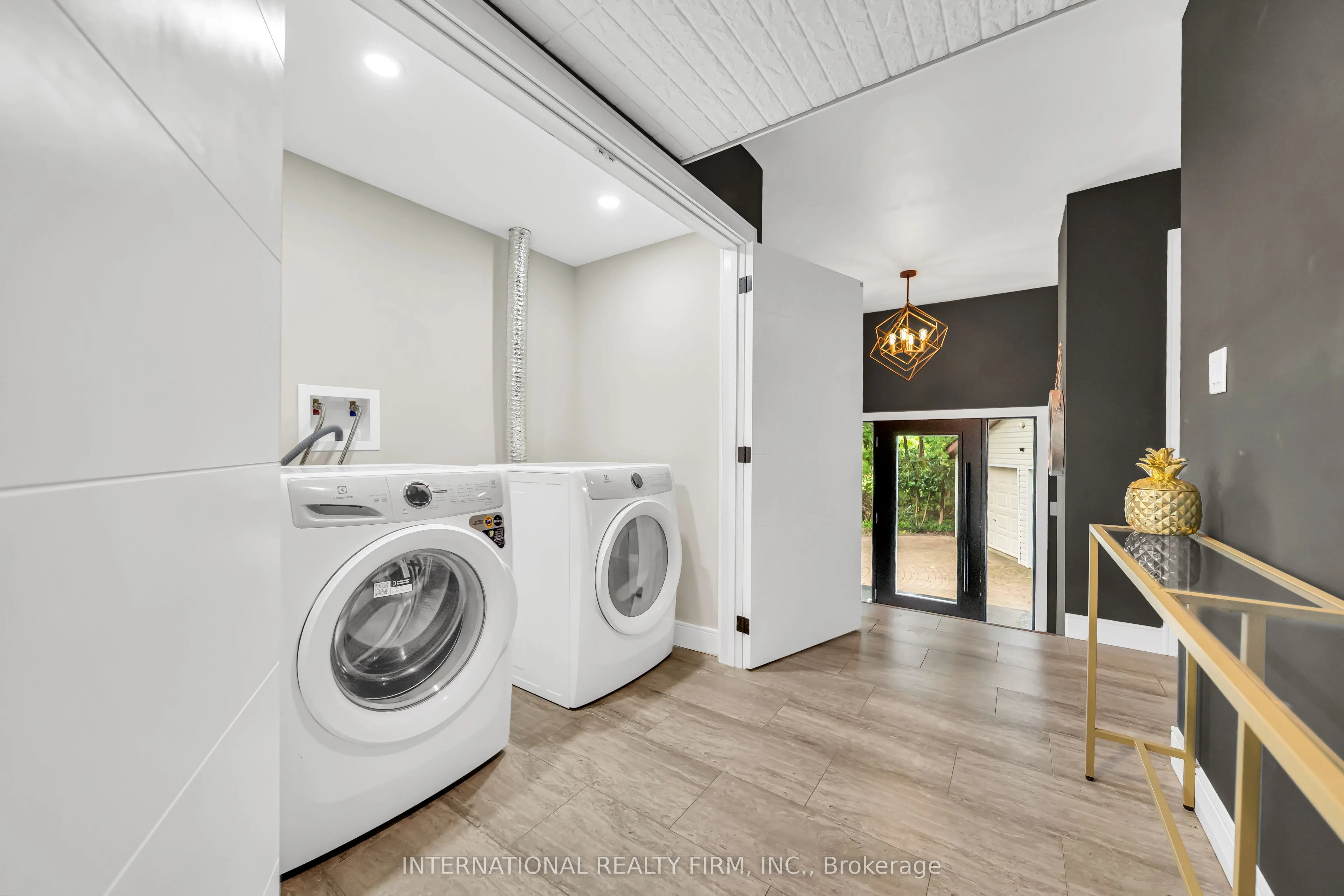 5 Firelane 14b Road