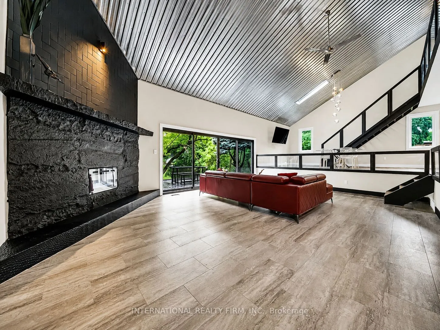 5 Firelane 14b Road