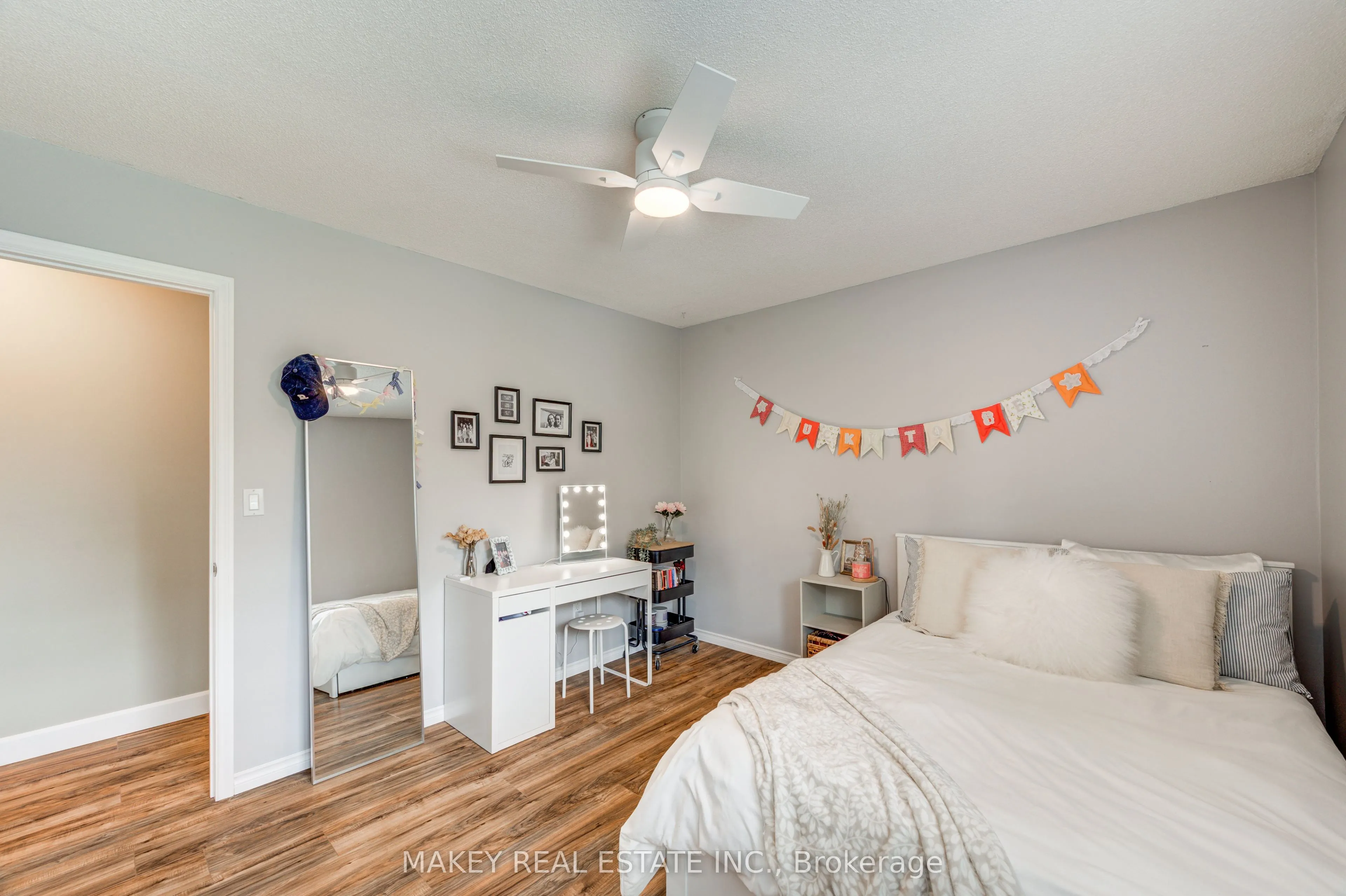 671 Main Street S