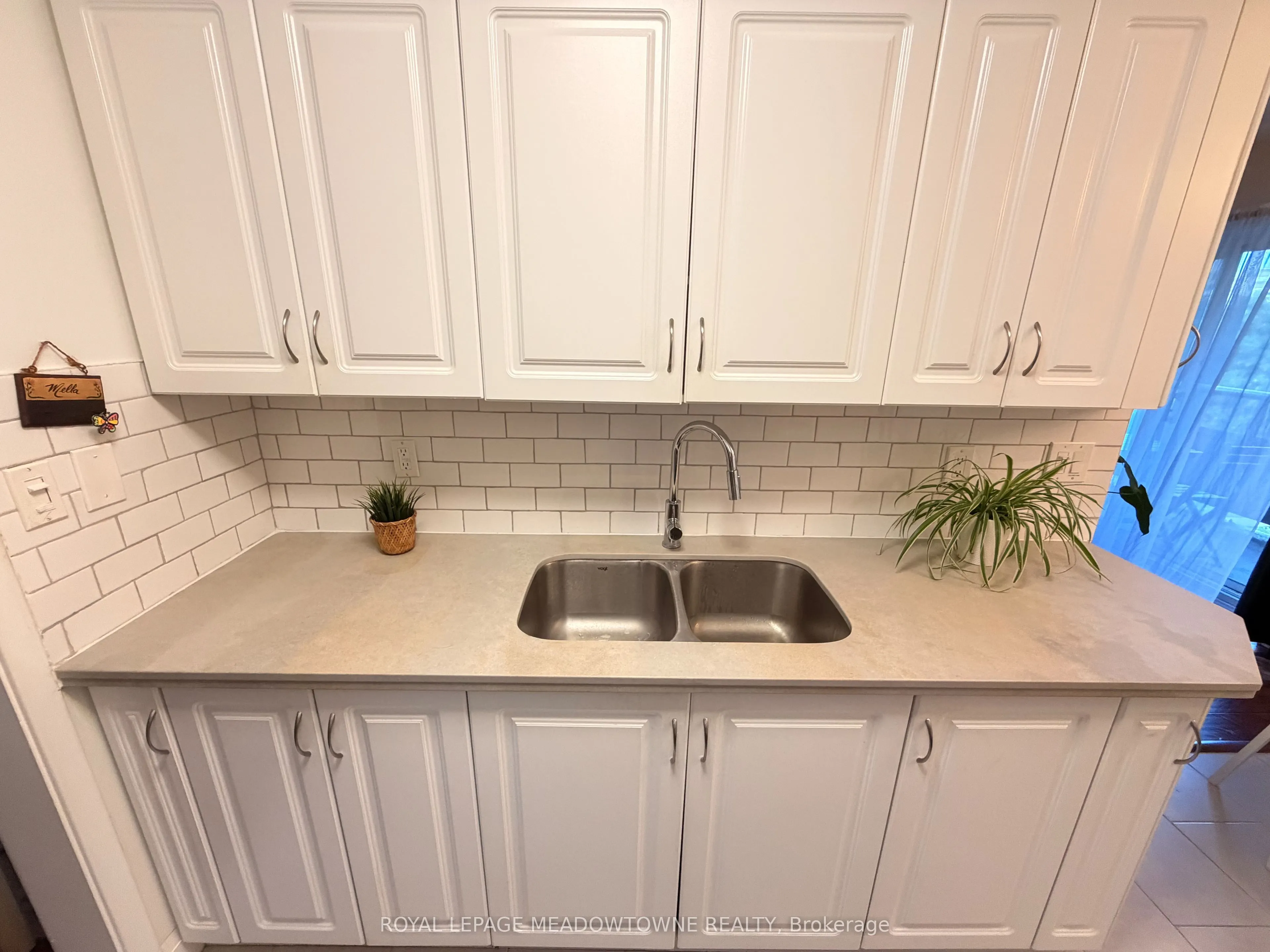 11 Woodman Drive #411