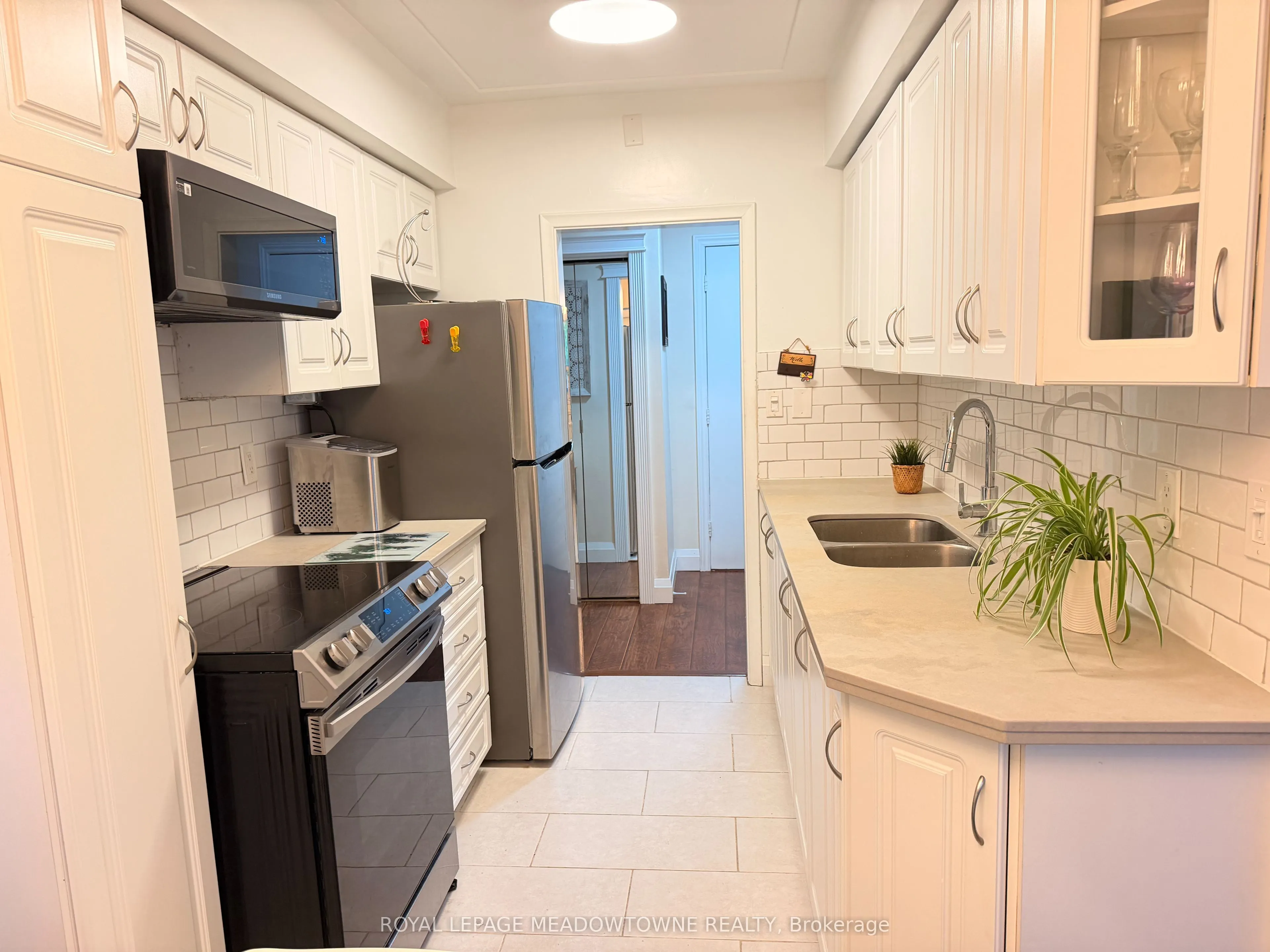 11 Woodman Drive #411