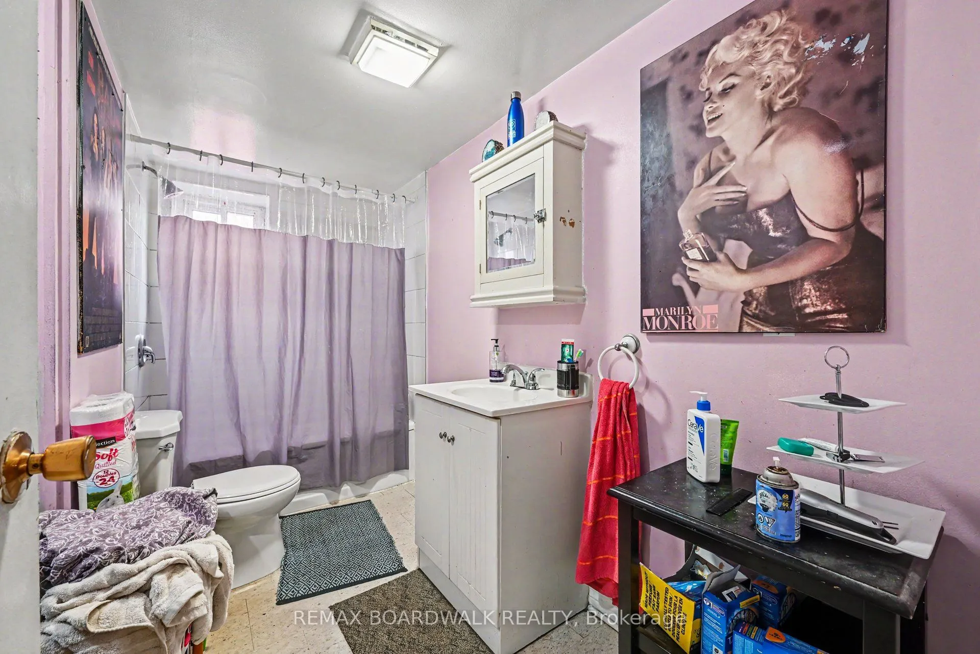 46 Jolliet Avenue