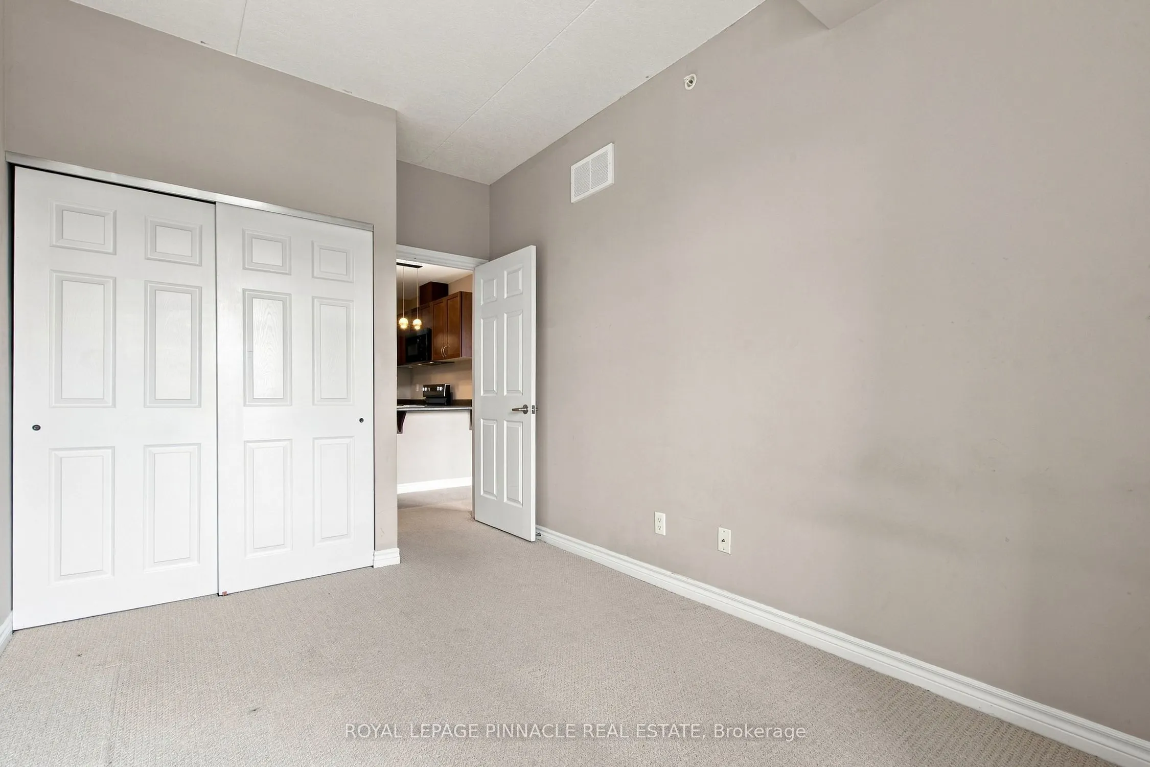 2 Colonial Drive #201