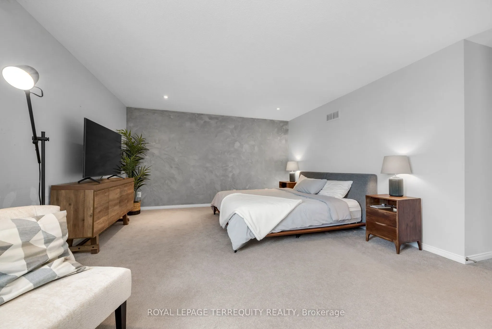 433 Callisto Way