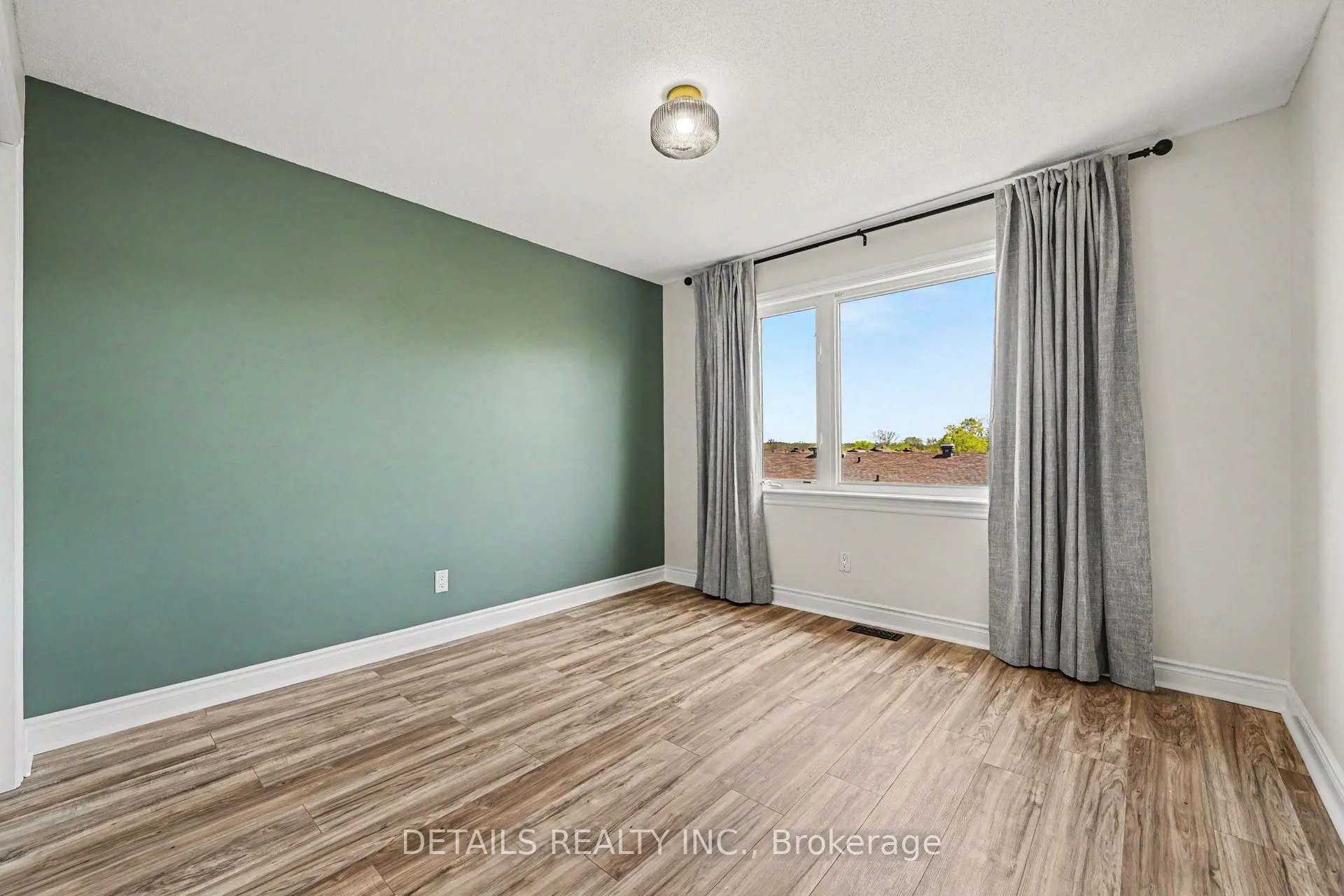 261 Parkin Circle