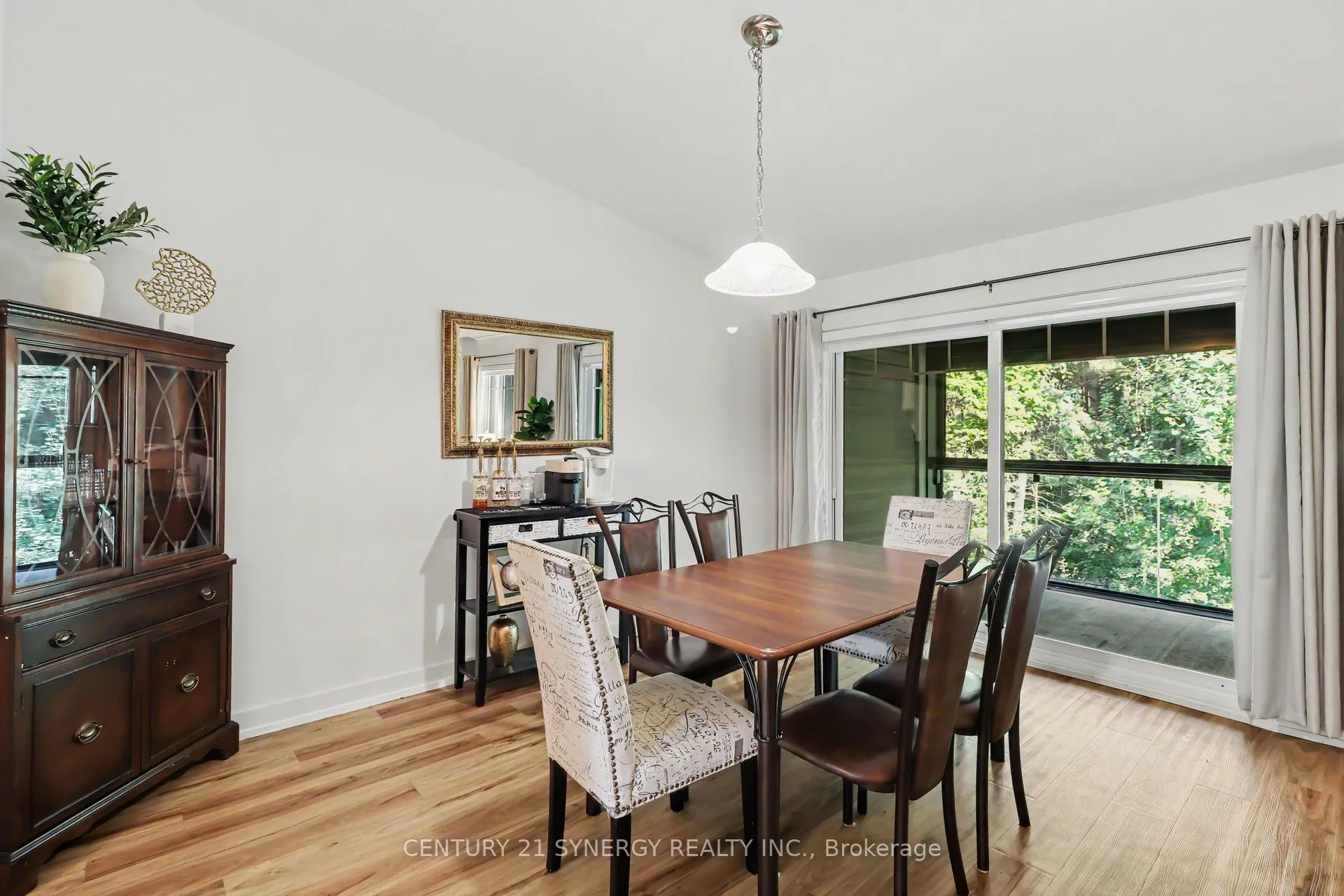 99 St Moritz Terrace #406