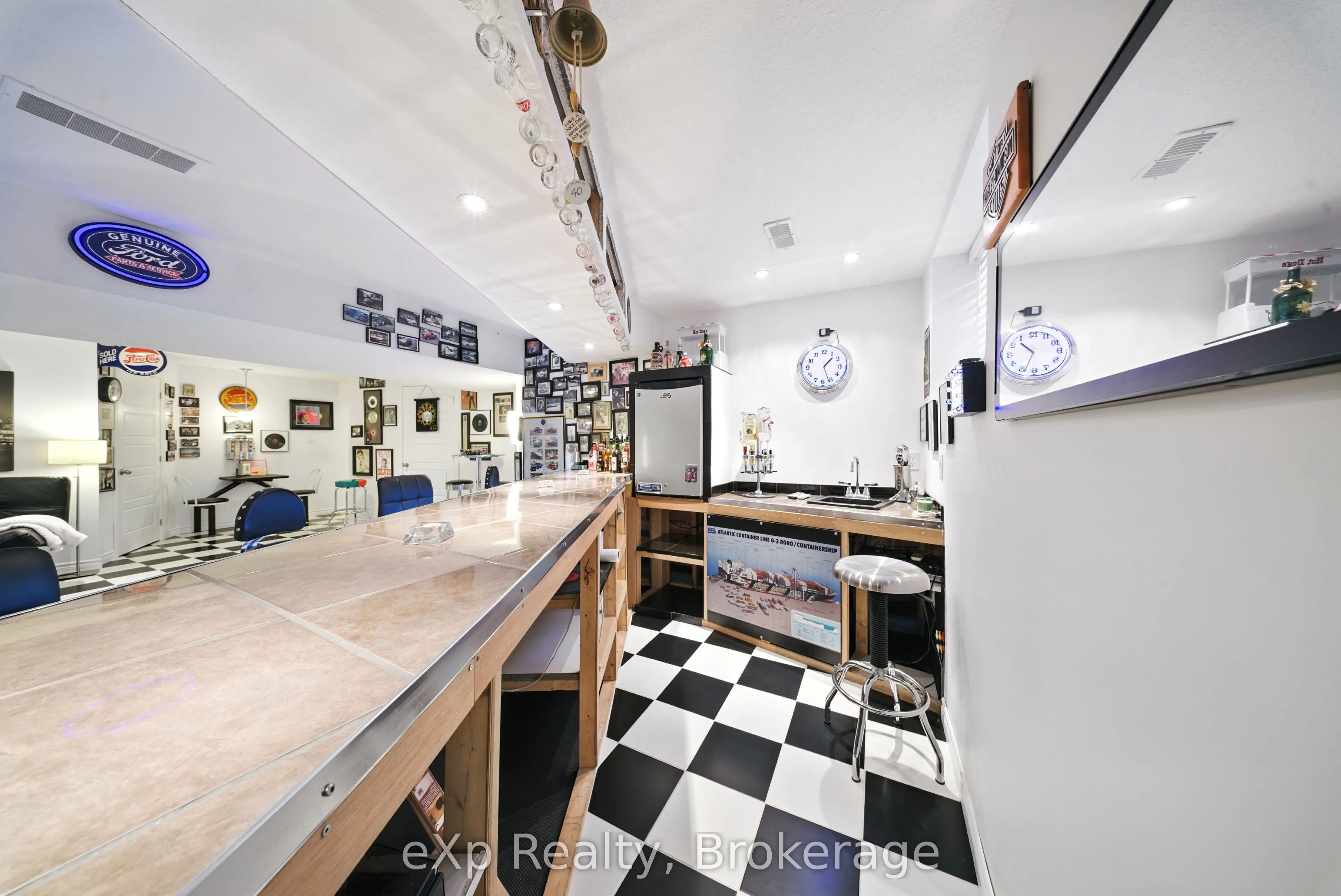 257 Donly Drive S