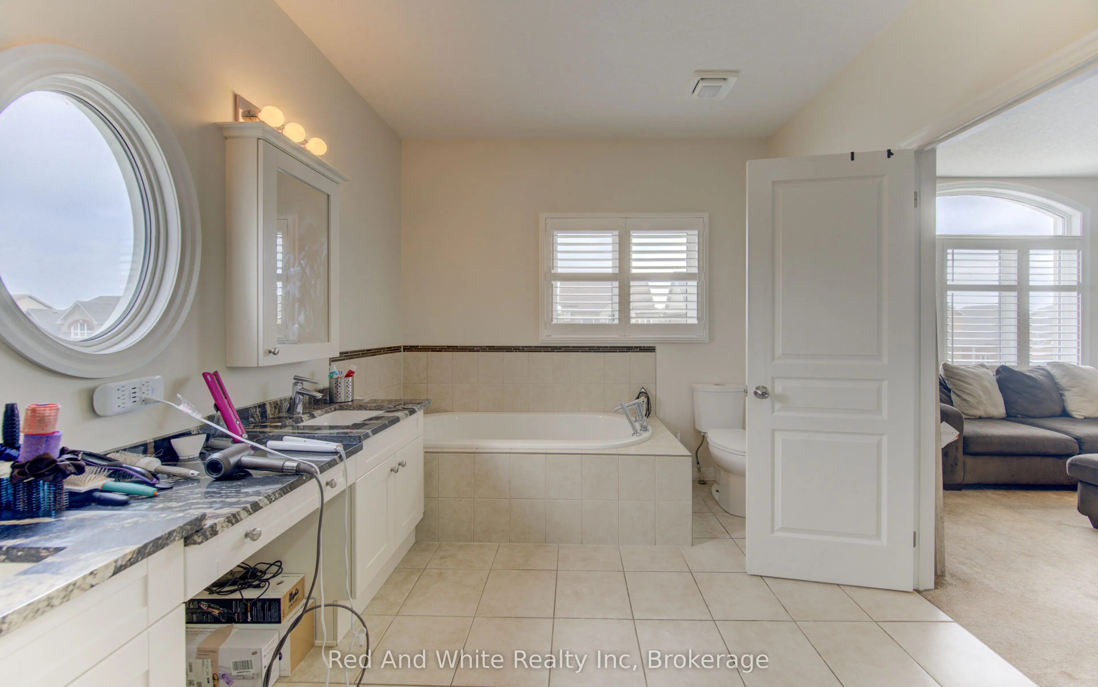 167 Westcliff Way