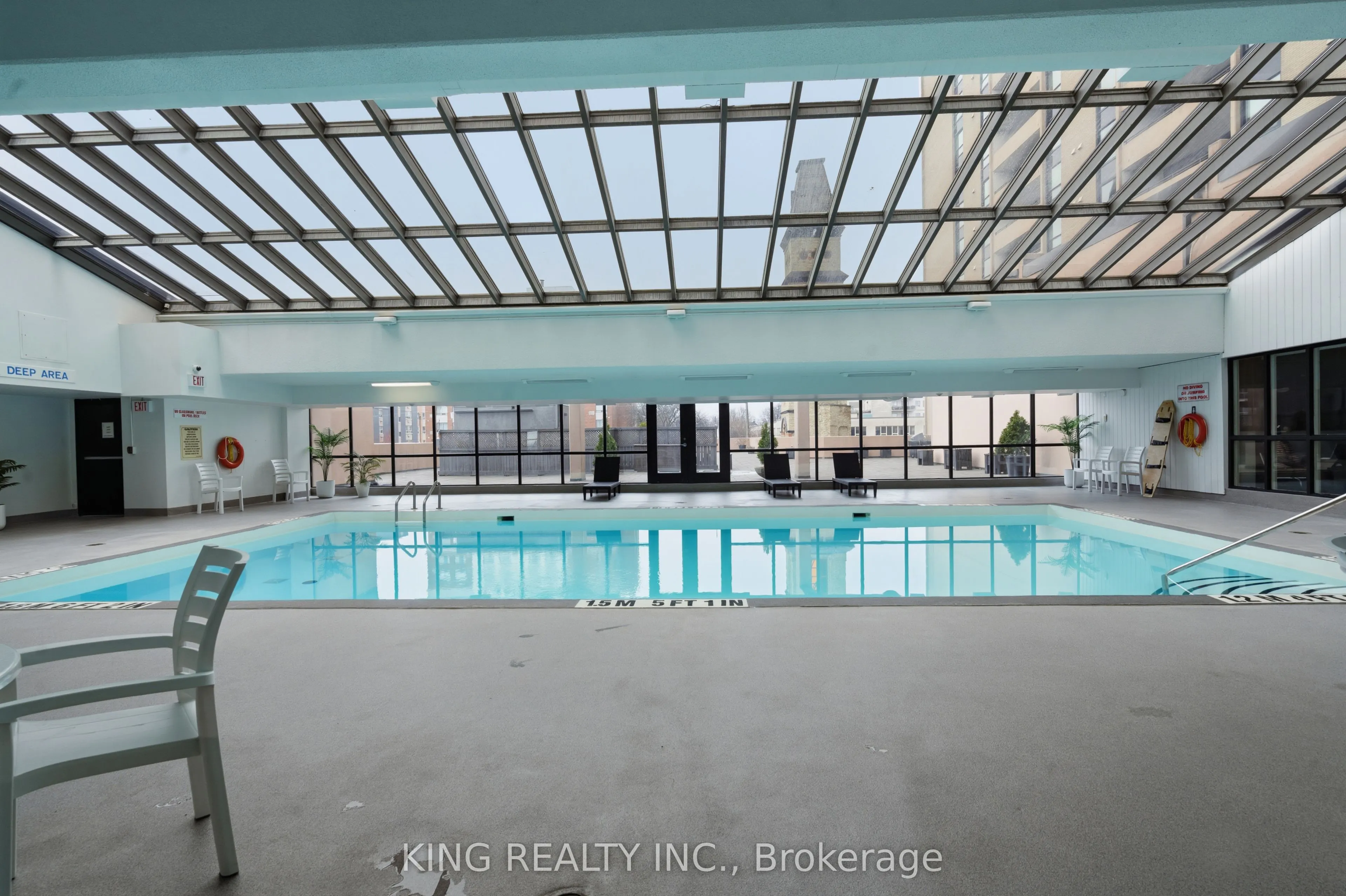 389 Dundas Street #701