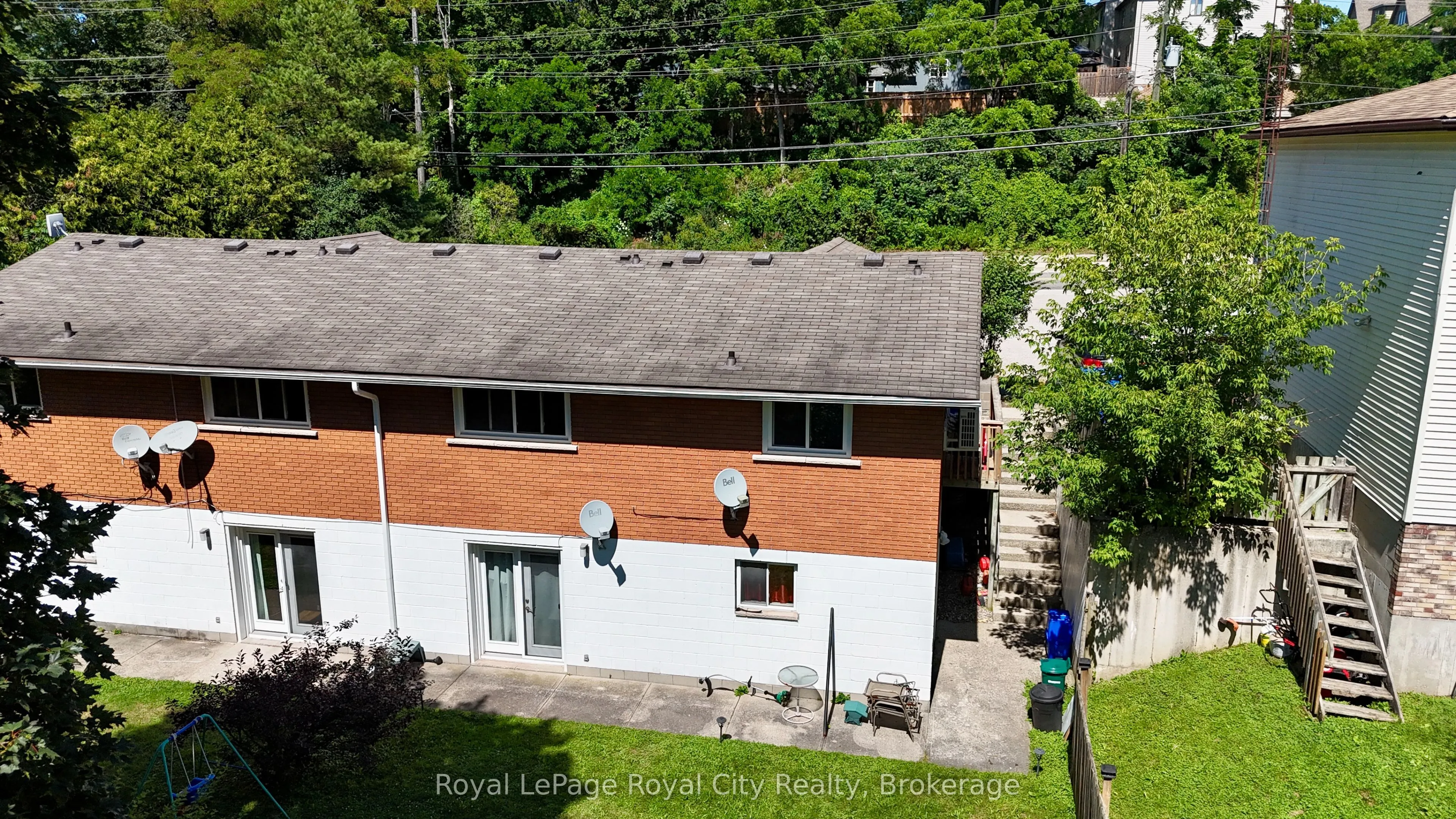 405 Main Street S