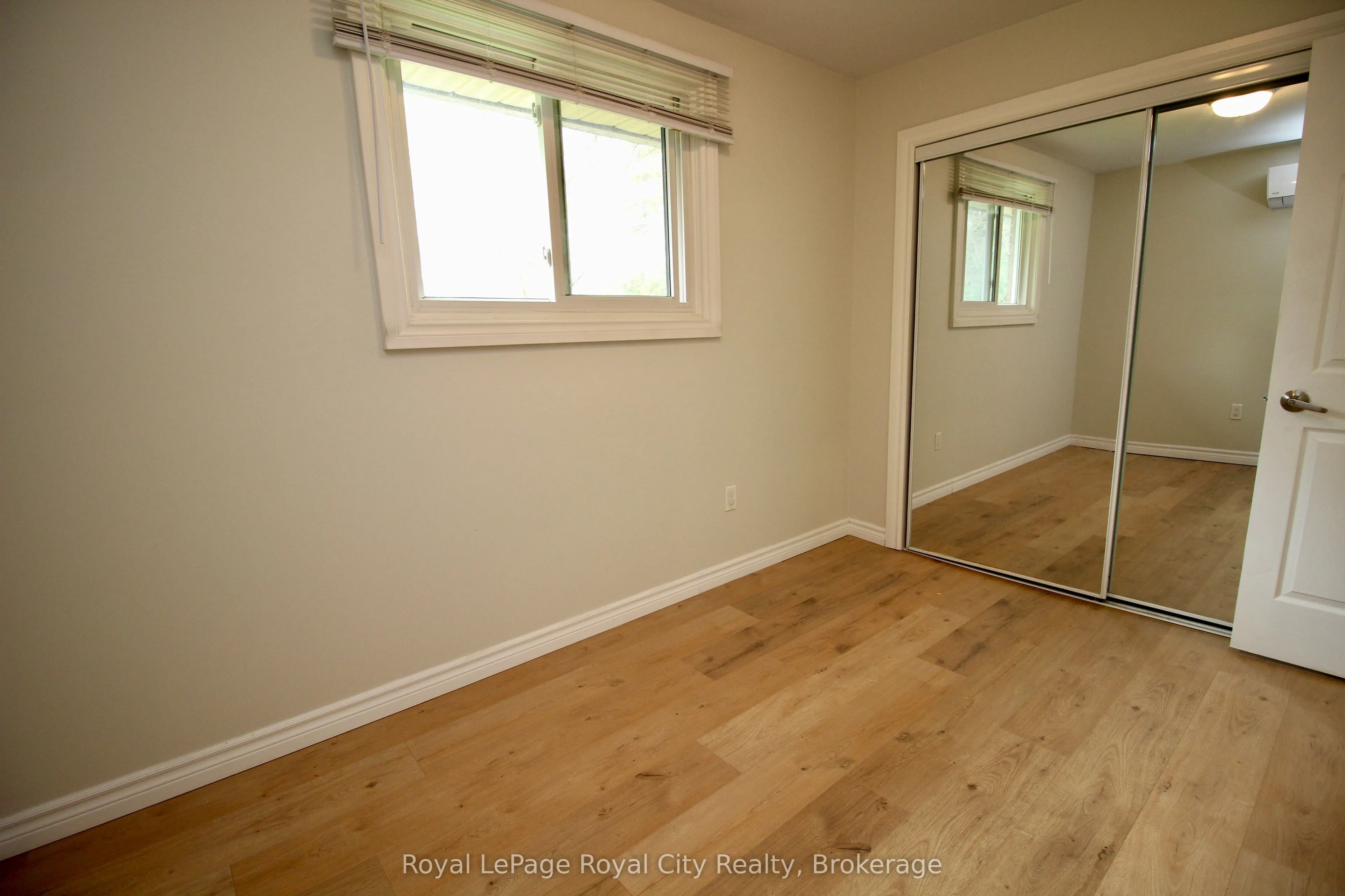 405 Main Street S