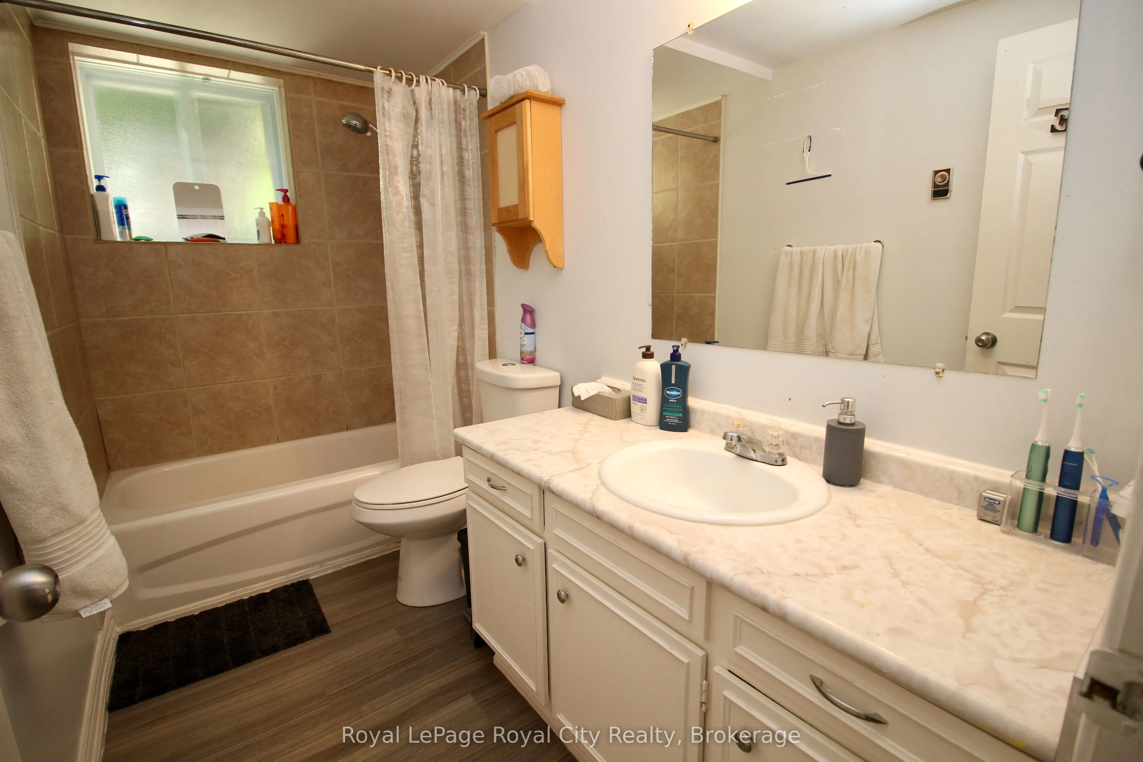 405 Main Street S