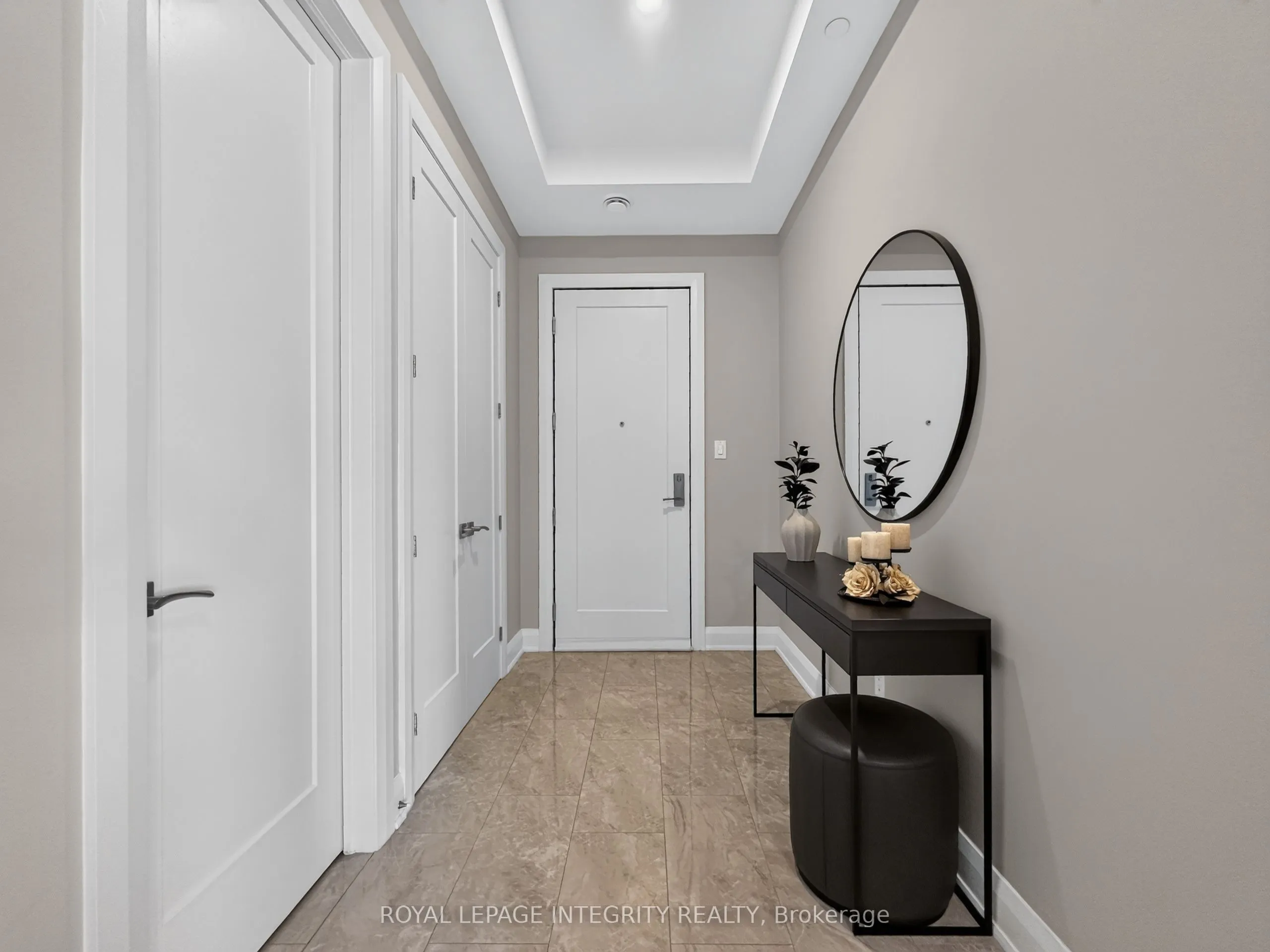 100 Cortile Private #303