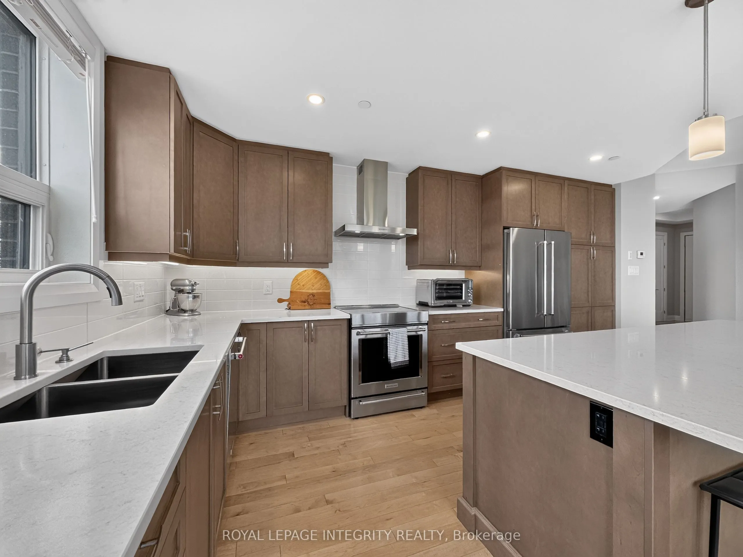100 Cortile Private #303