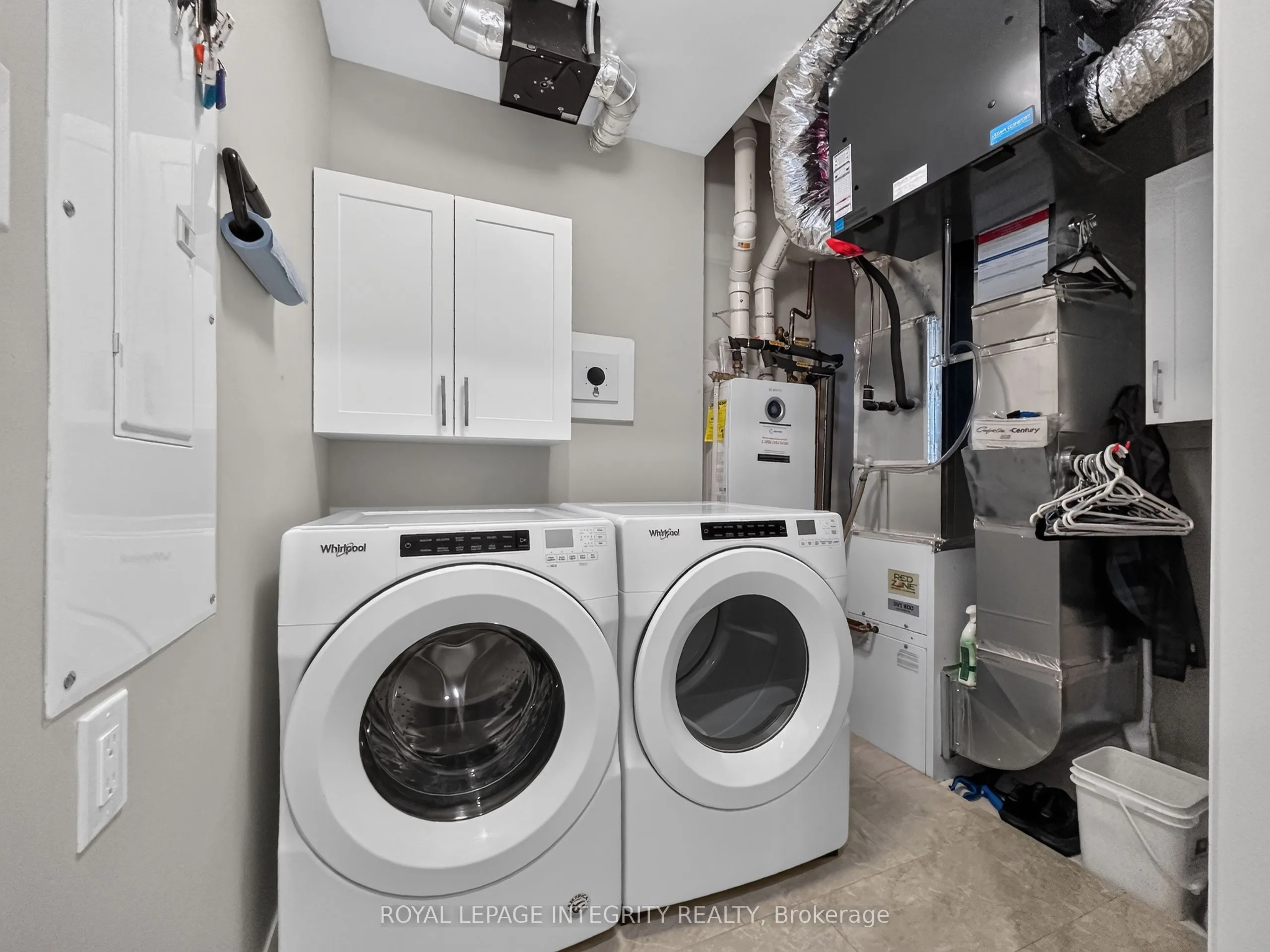 100 Cortile Private #303