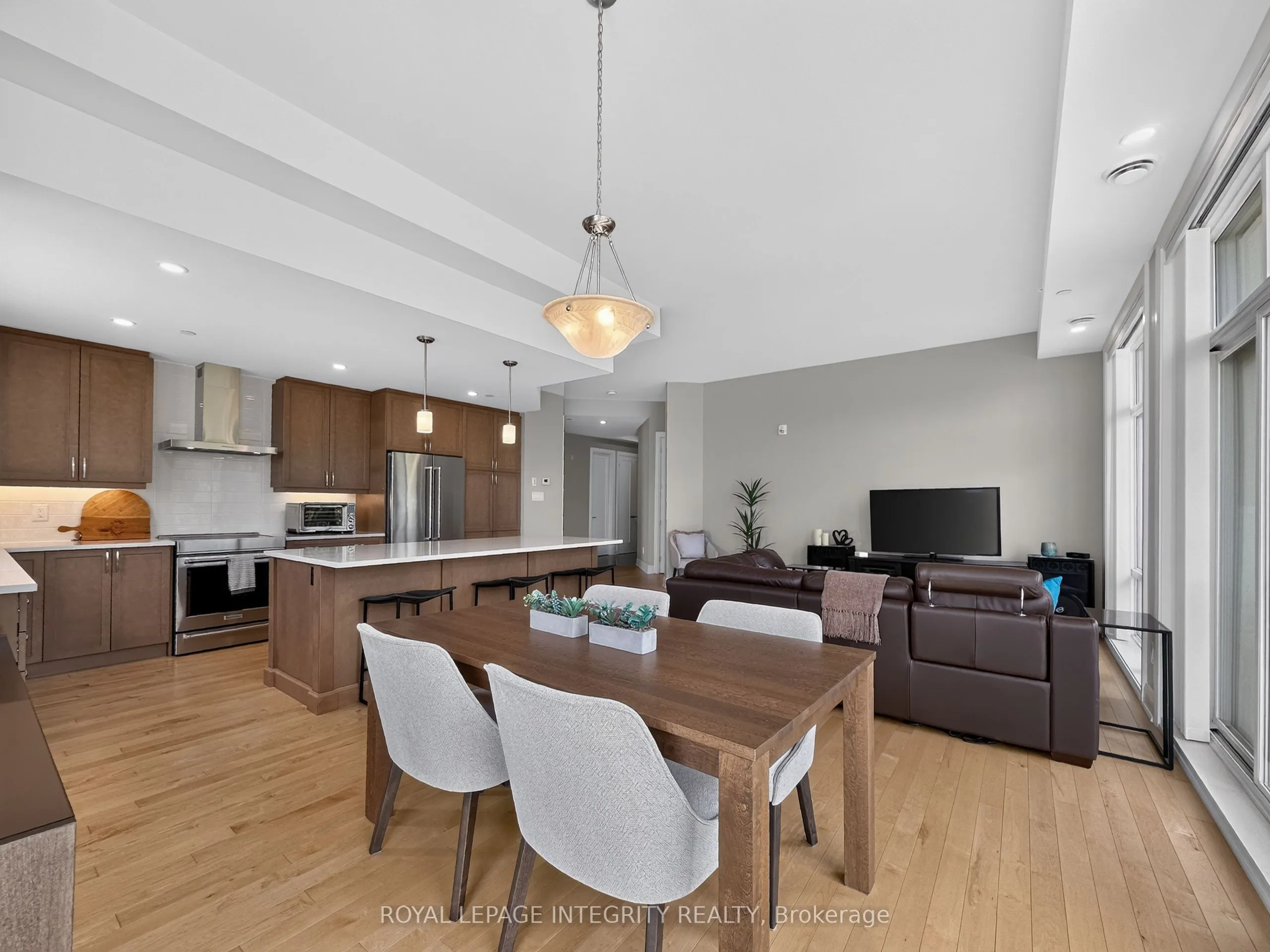 100 Cortile Private #303