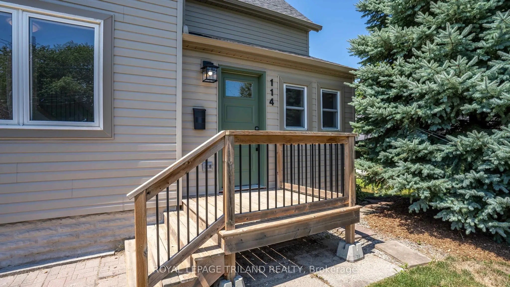 114 FAIRVIEW Avenue