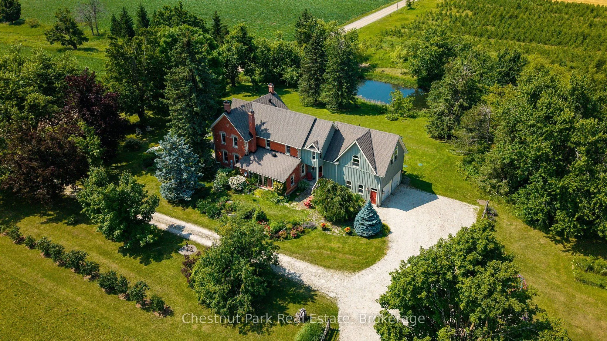 678541 Centre Road