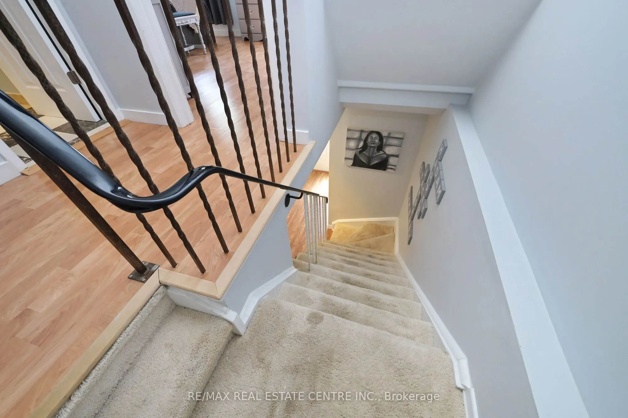 325 William Street #1