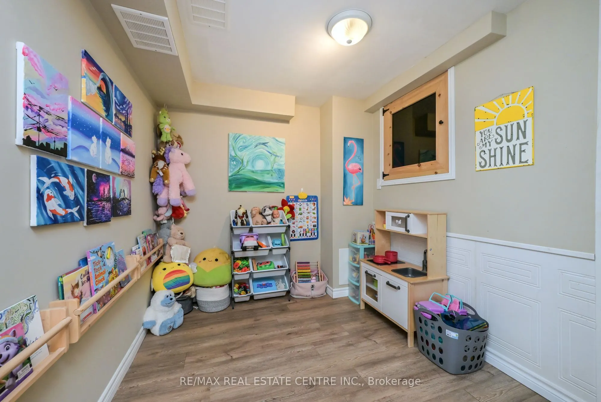 325 William Street #1