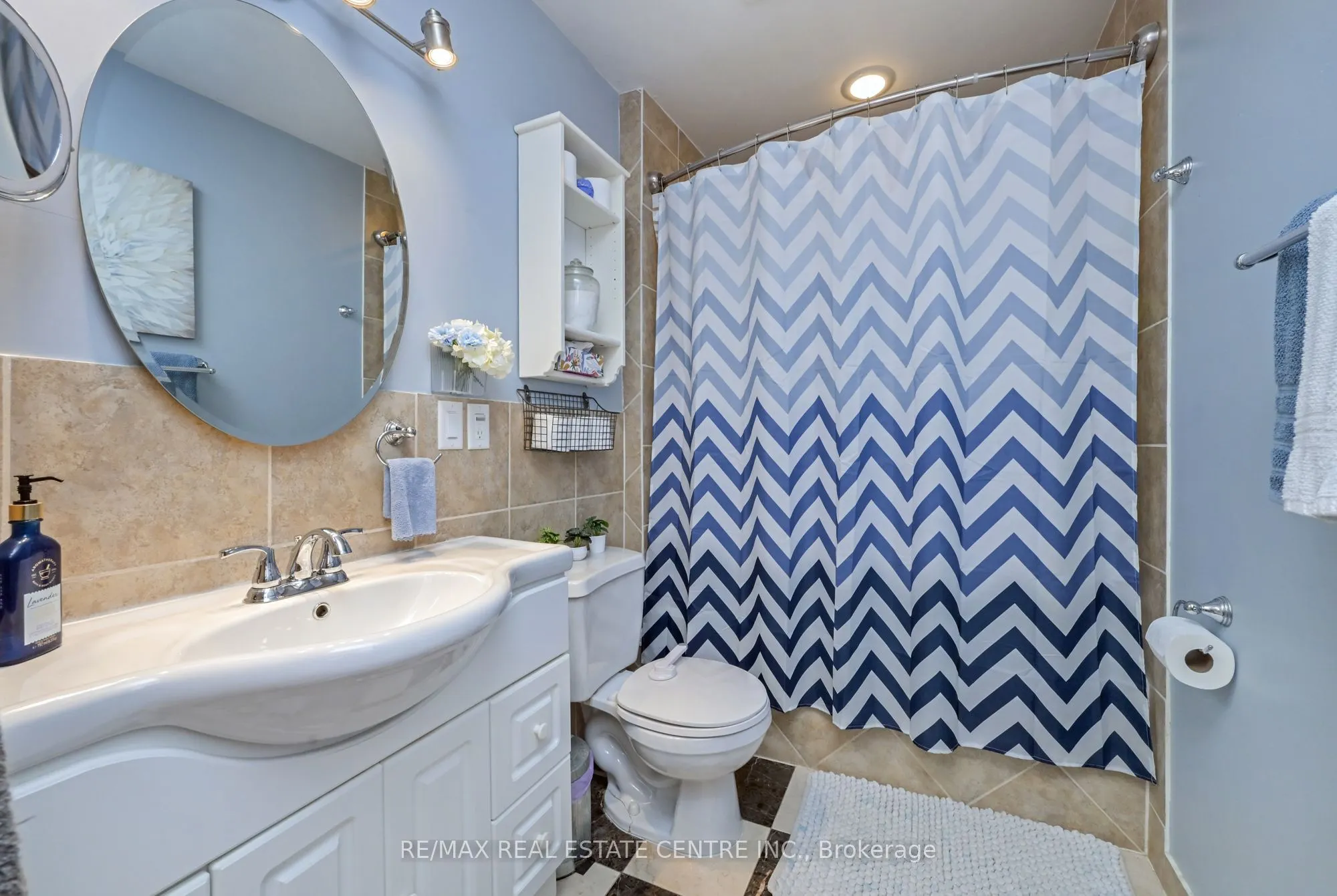 325 William Street #1