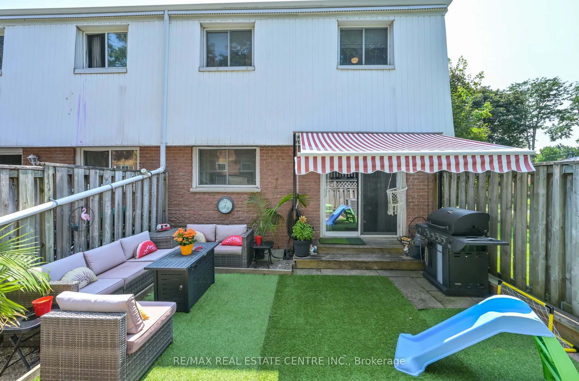 325 William Street #1