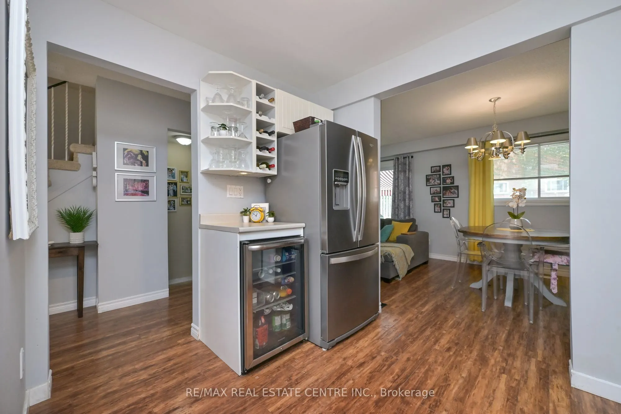 325 William Street #1