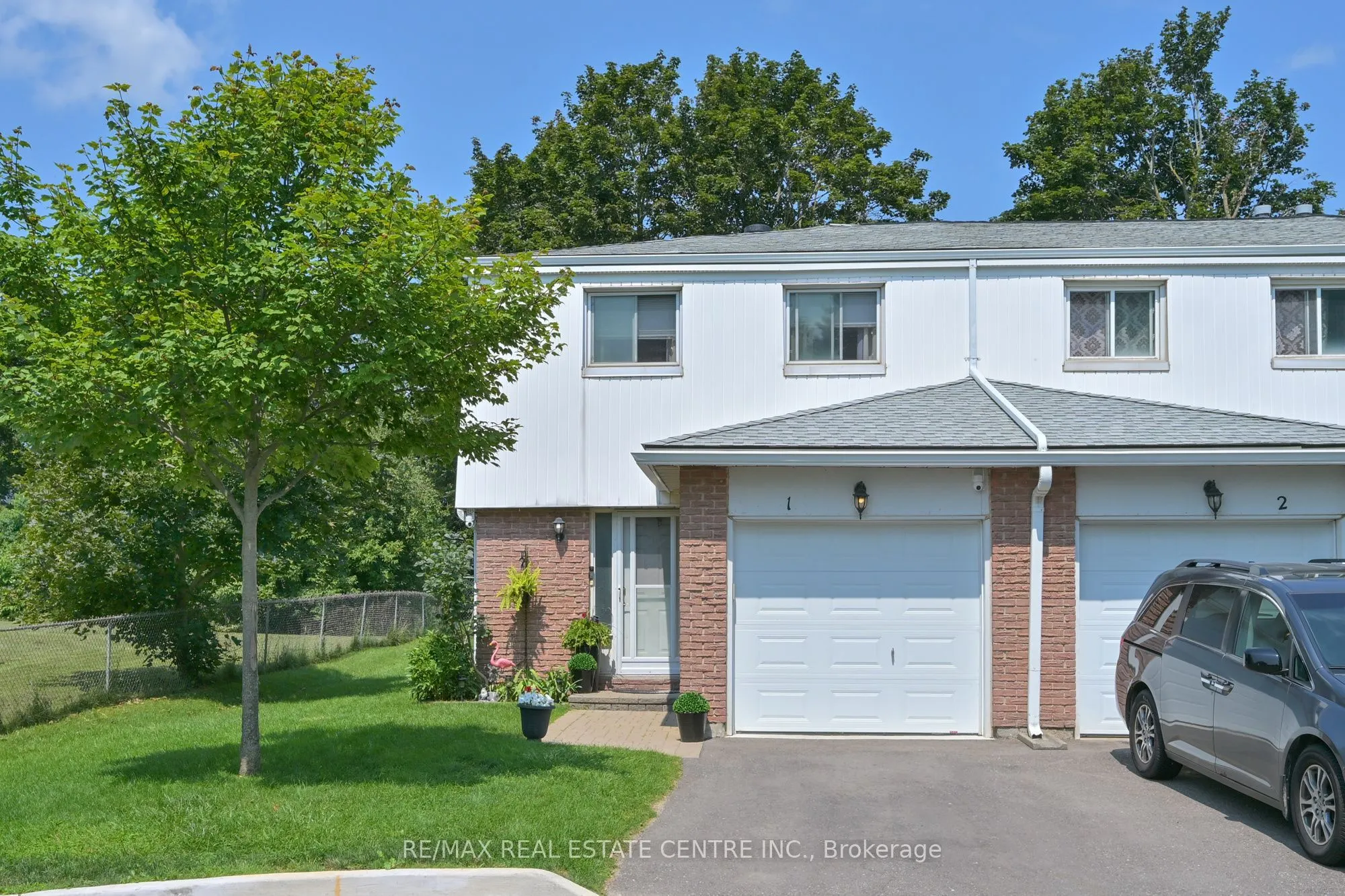 325 William Street #1