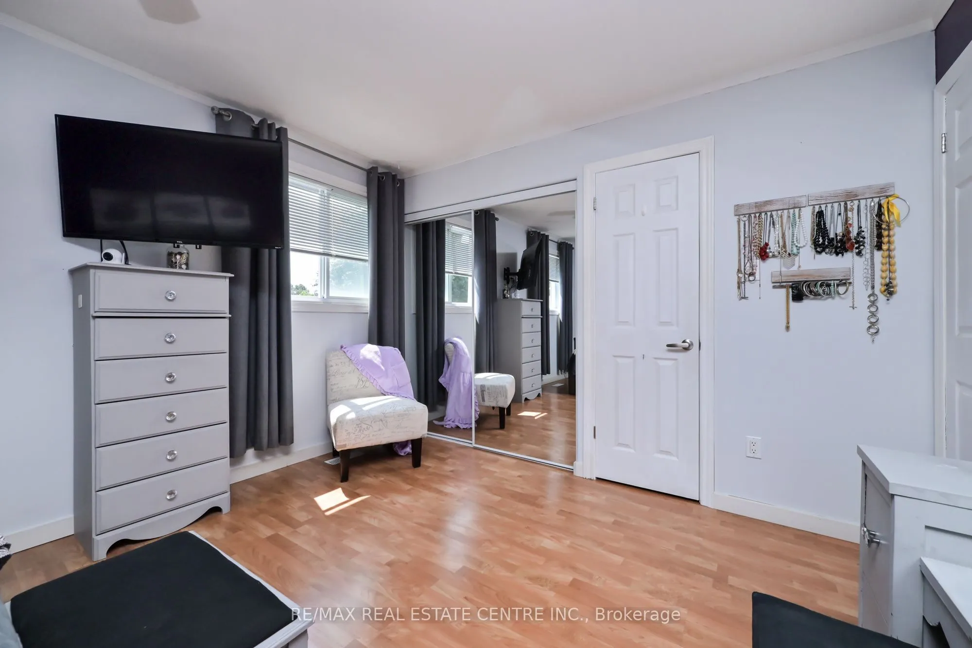 325 William Street #1