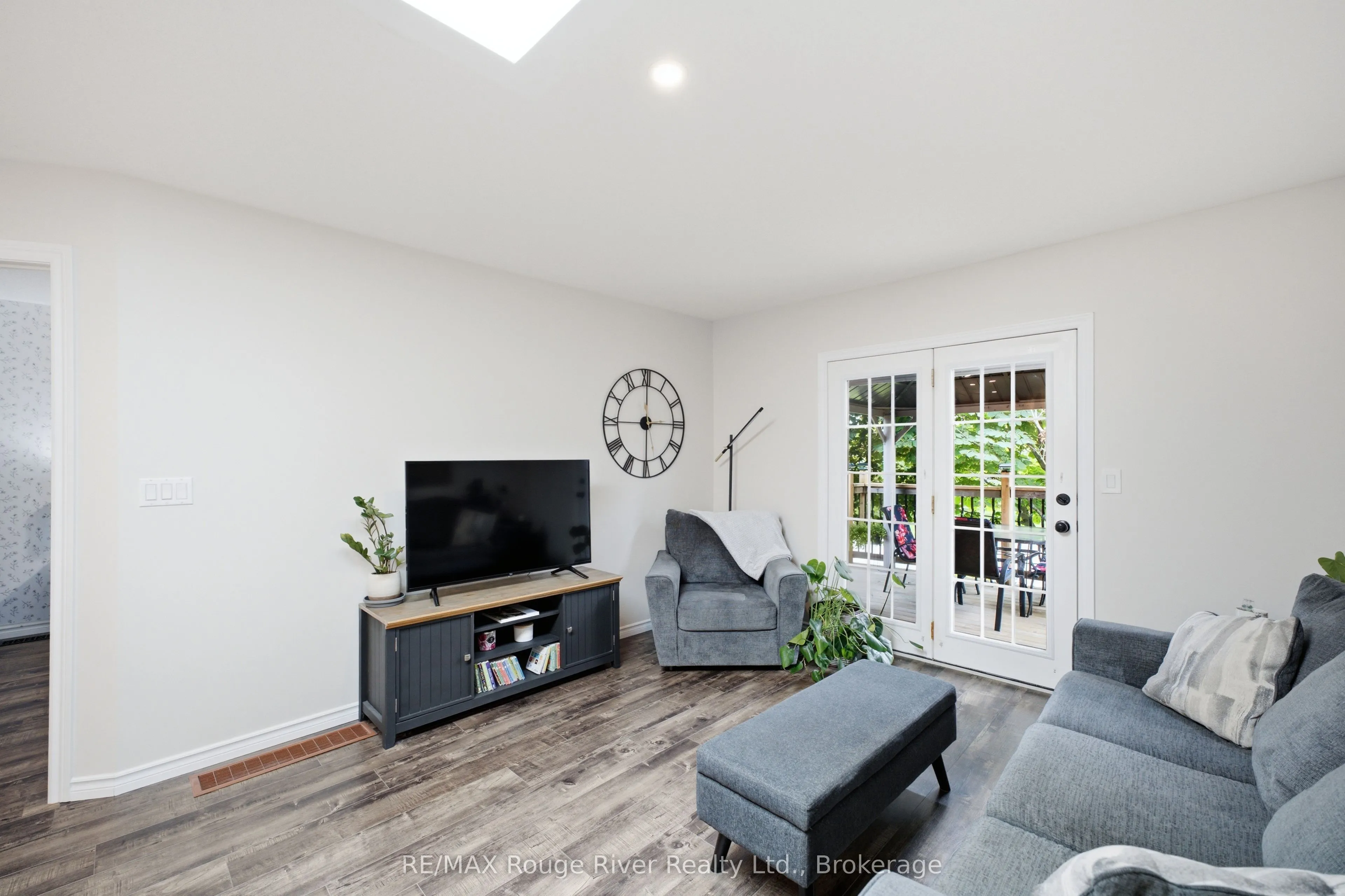 10 Talbot Drive