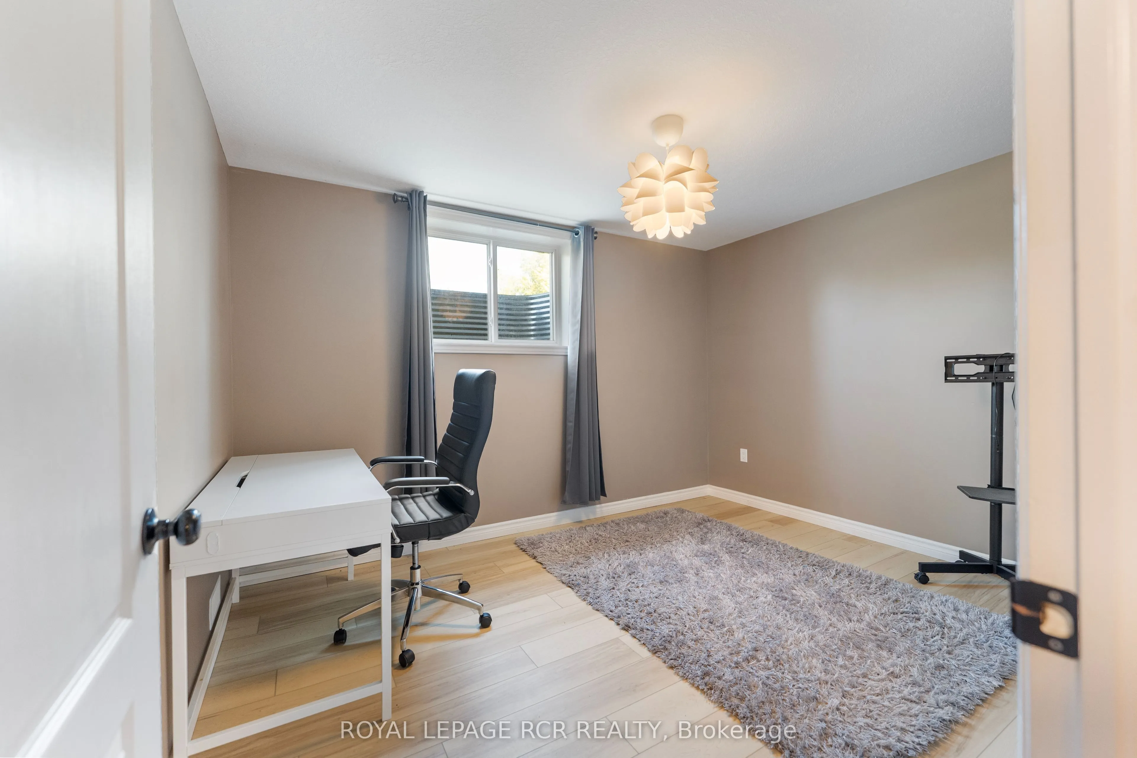 178 Frederick Street W