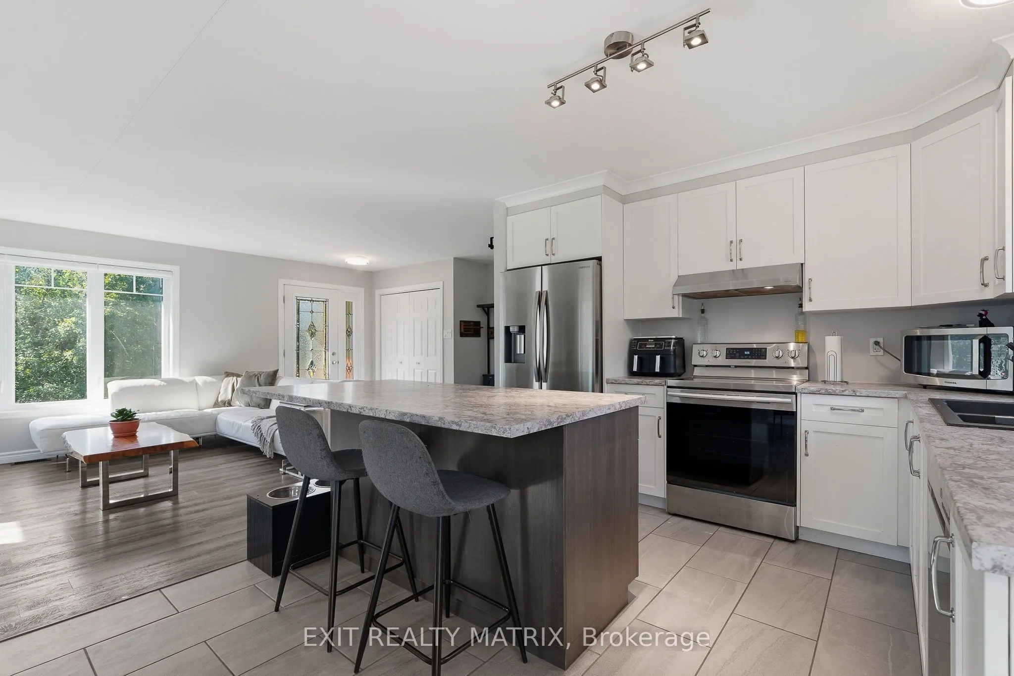 2355 Concession 7 Road