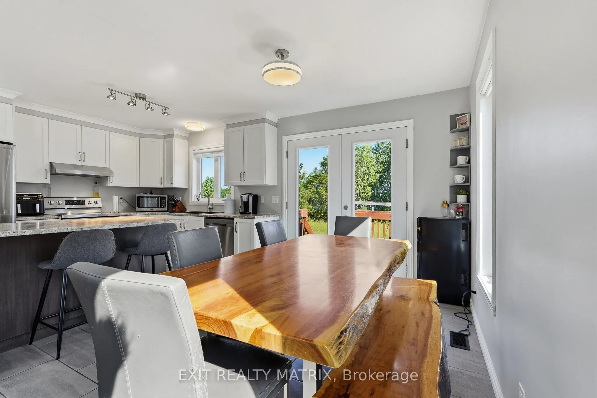 2355 Concession 7 Road