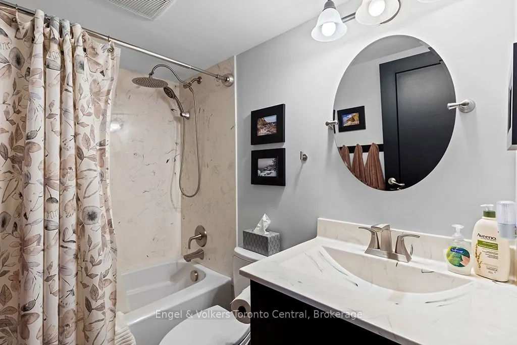860 9TH Street E #402