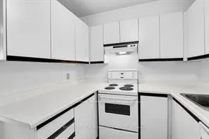 475 Laurier Avenue W #1107