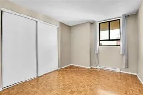 475 Laurier Avenue W #1107